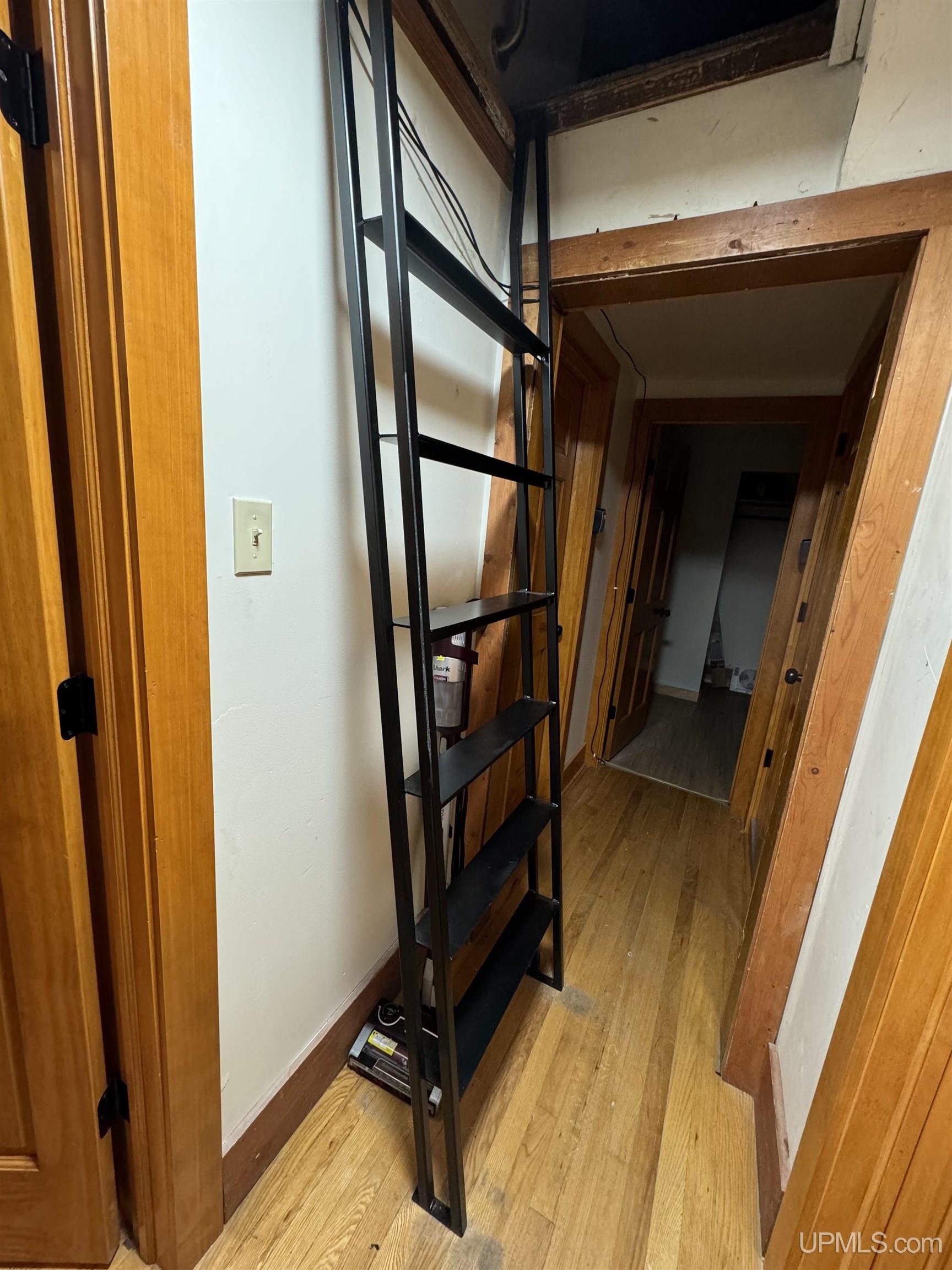 305 Bridge Street Property Photo 36