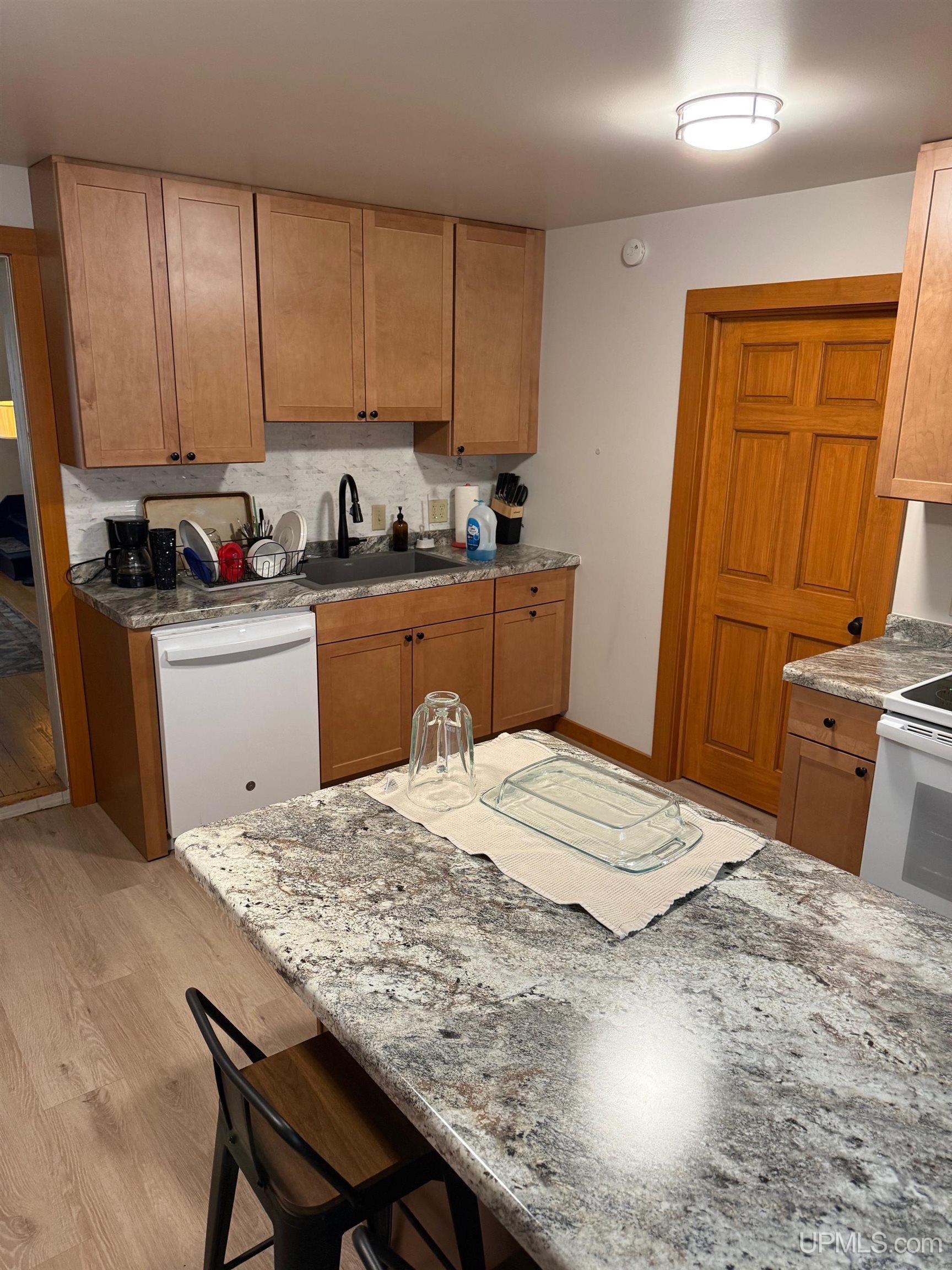 305 Bridge Street Property Photo 54