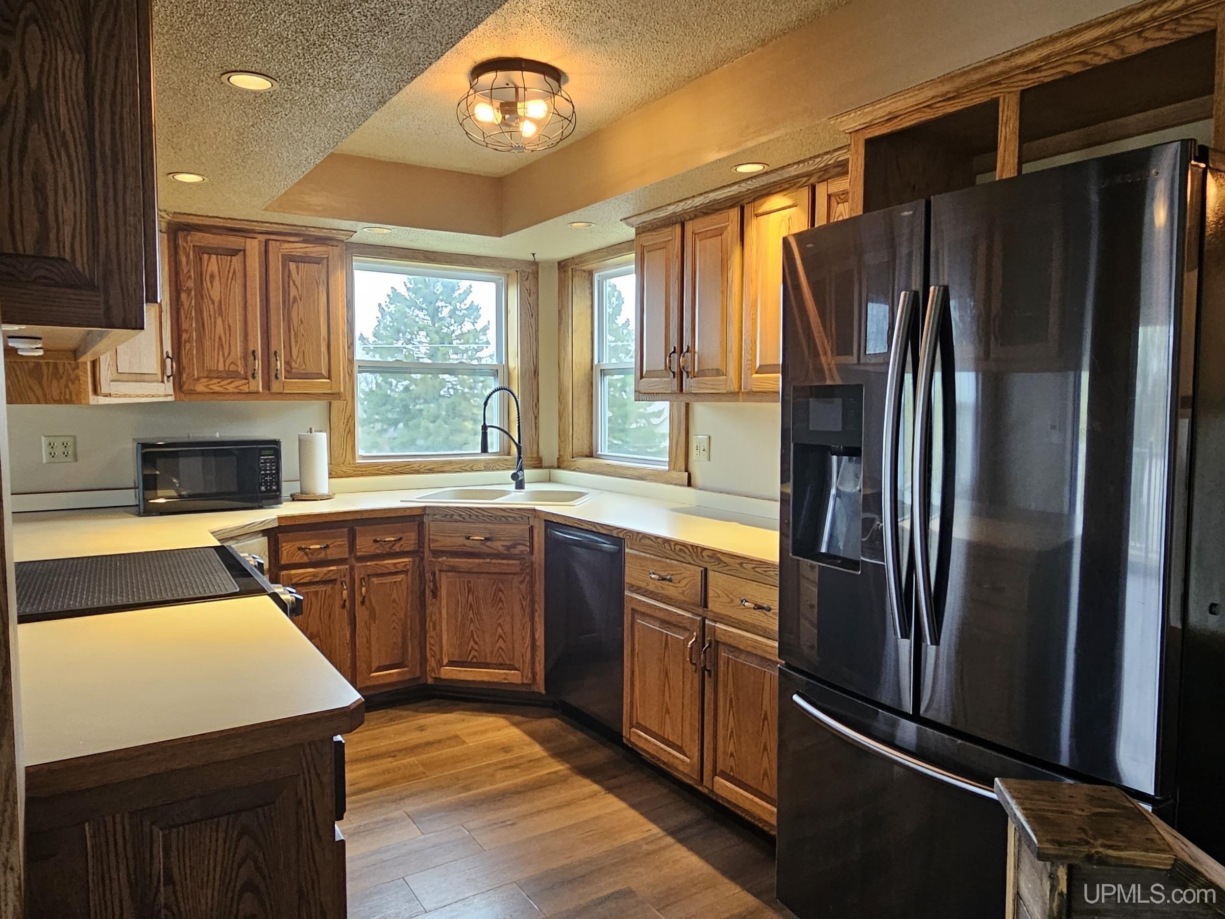 526 E Bundy Street Property Photo 10