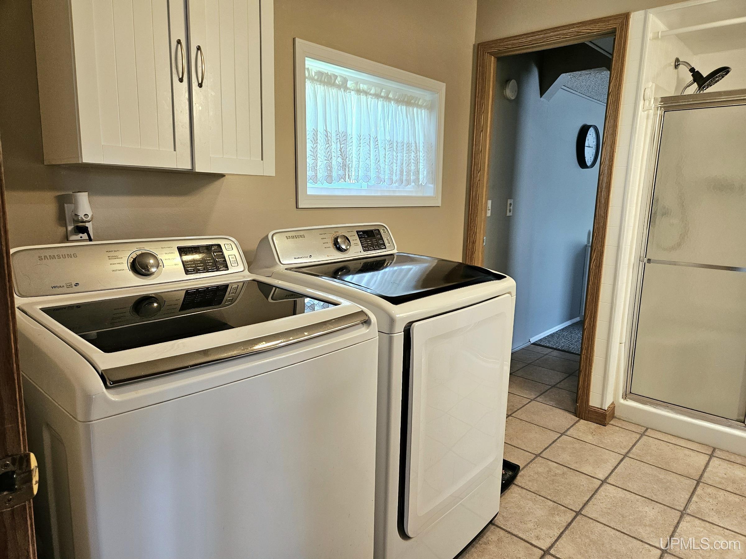 526 E Bundy Street Property Photo 19