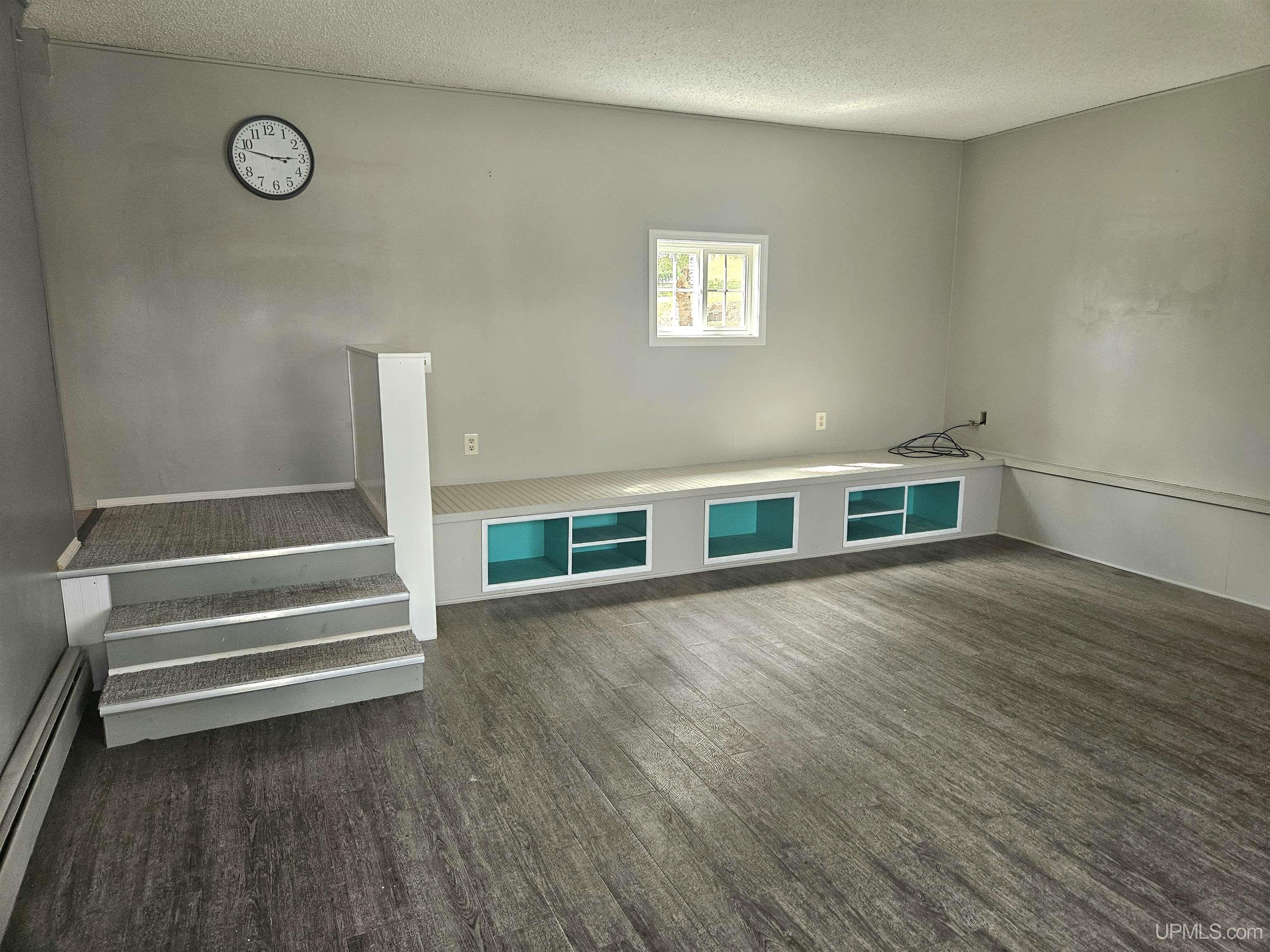 526 E Bundy Street Property Photo 22