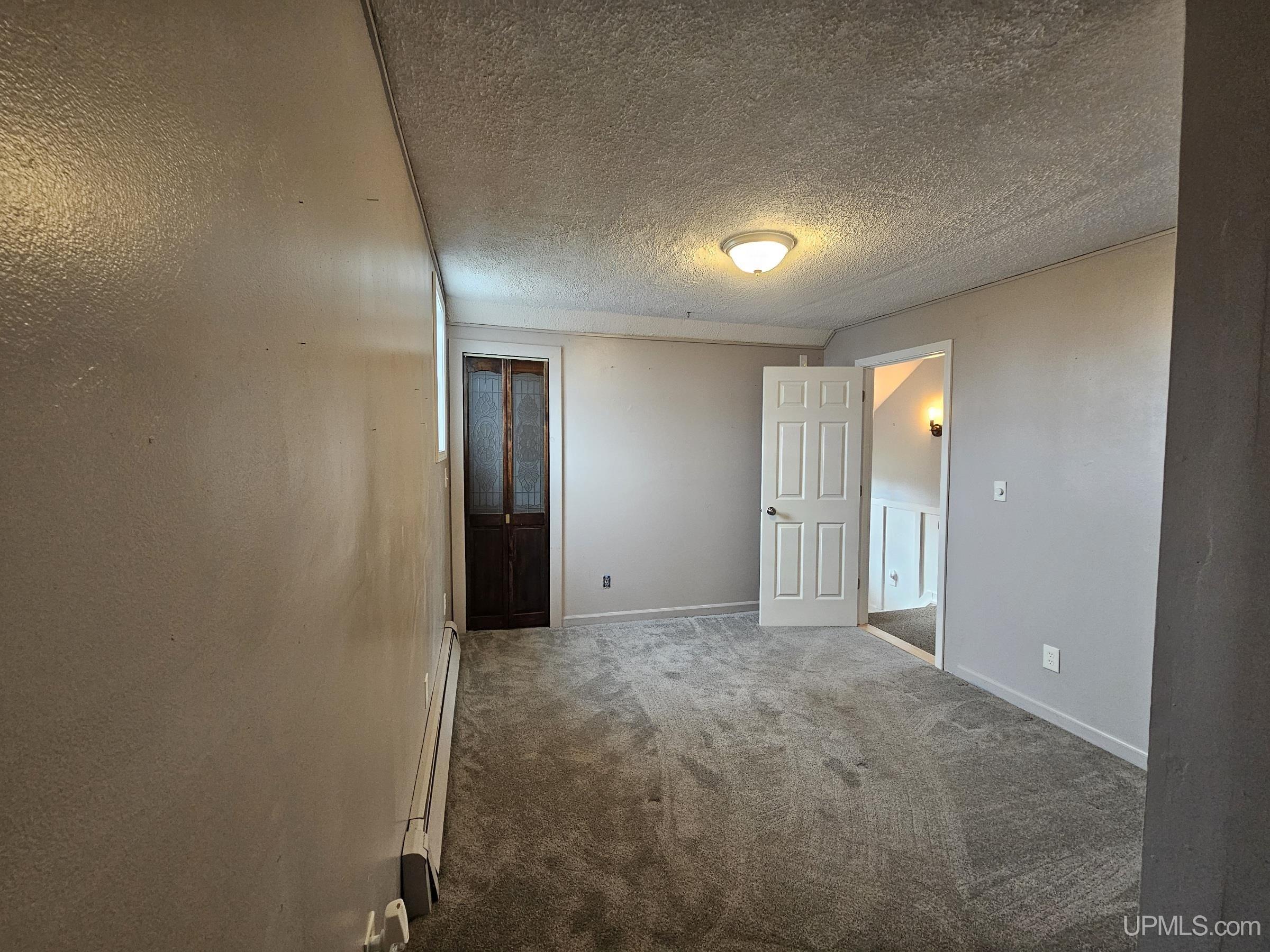 526 E Bundy Street Property Photo 32