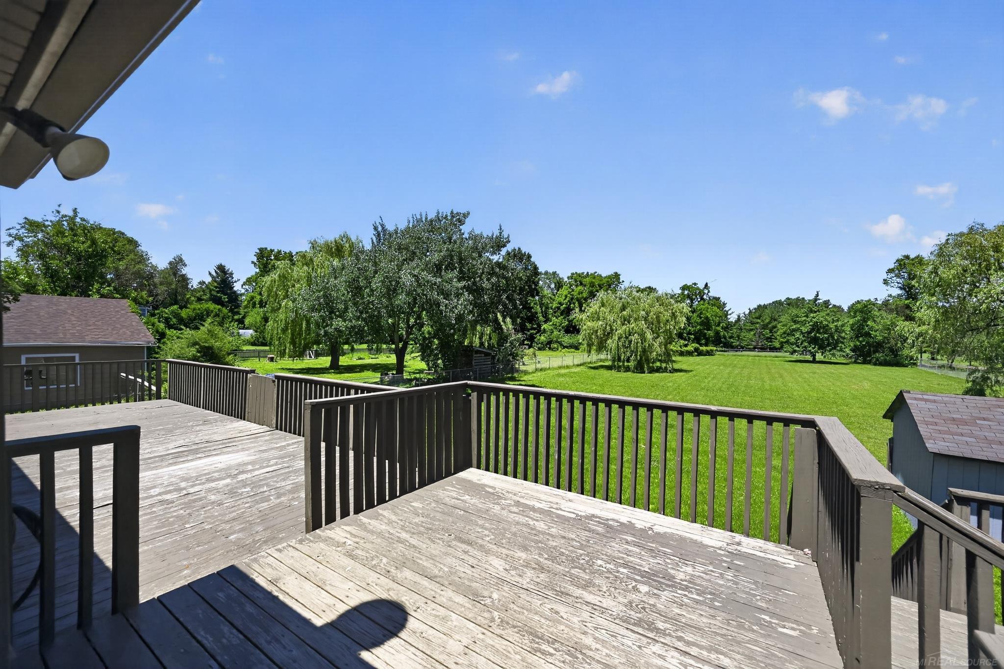 6611 Textile Road Property Photo 4