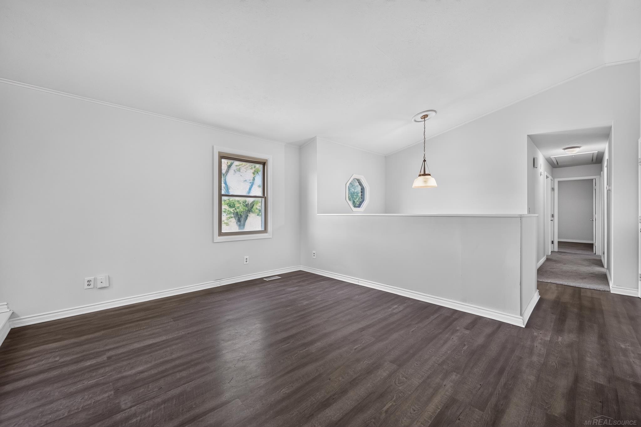 6611 Textile Road Property Photo 11