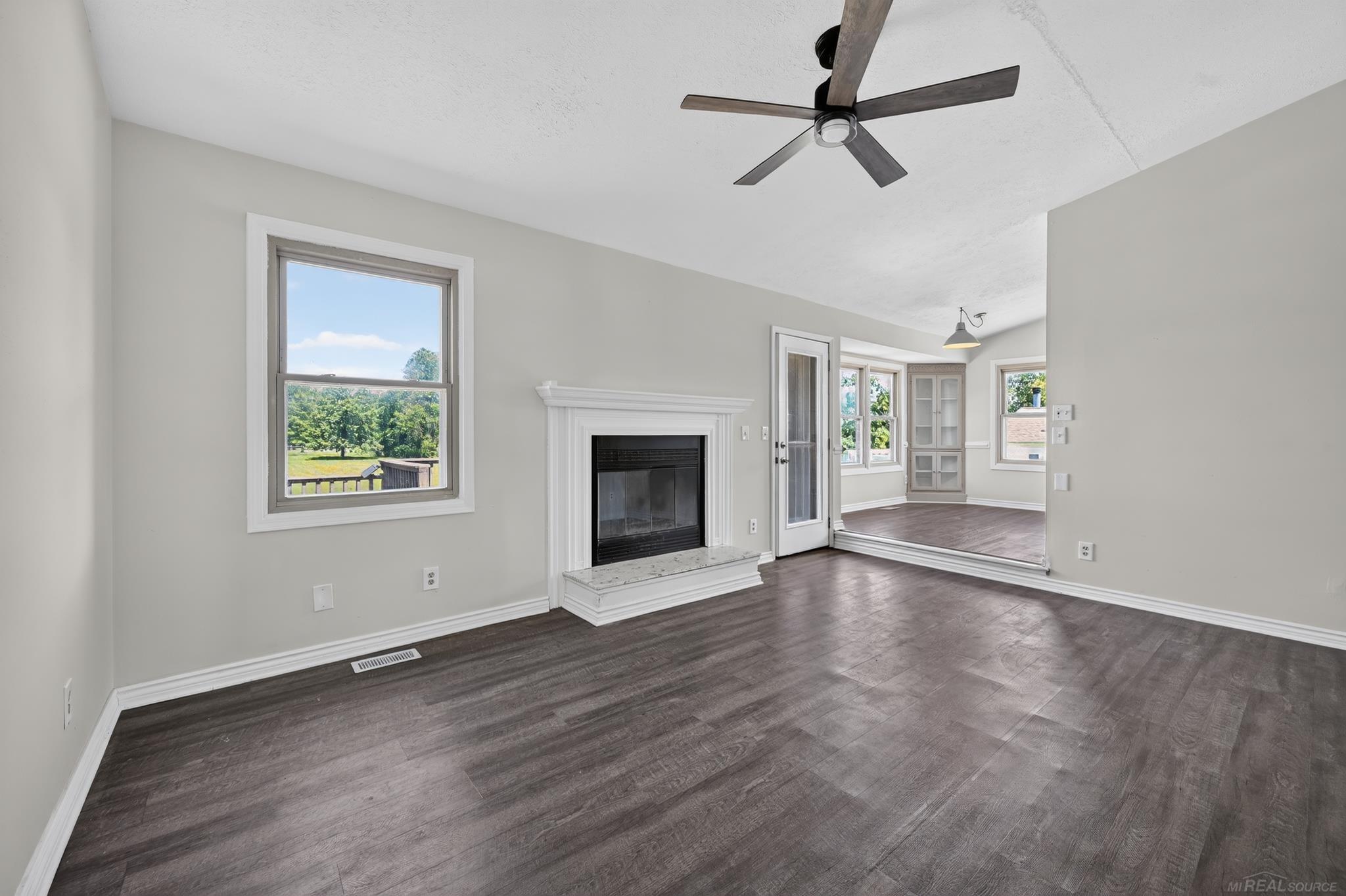 6611 Textile Road Property Photo 23