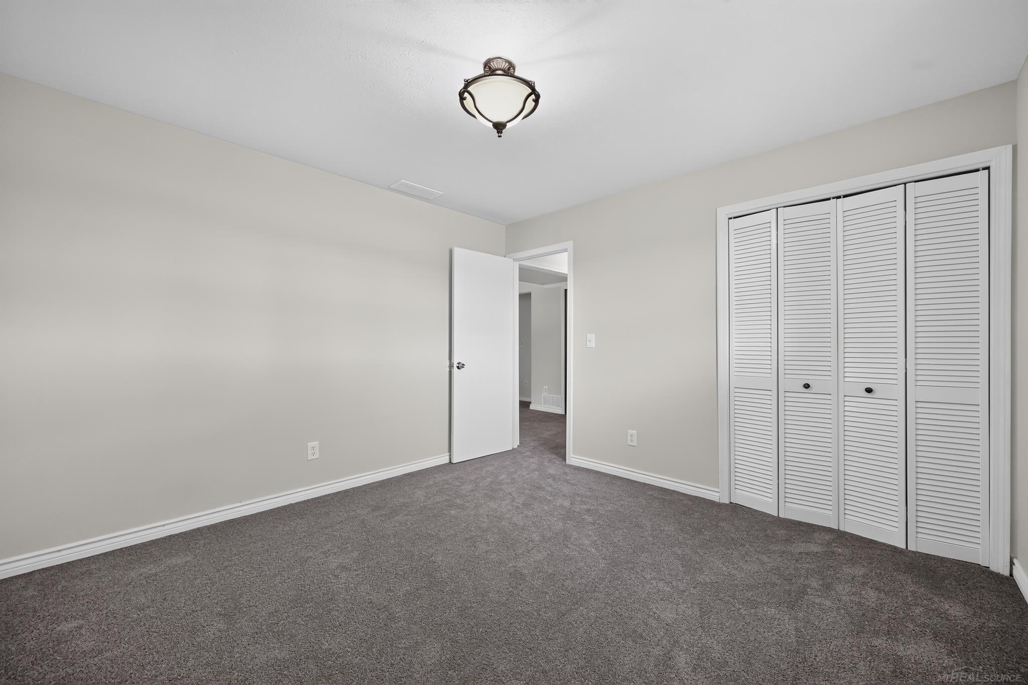 6611 Textile Road Property Photo 32