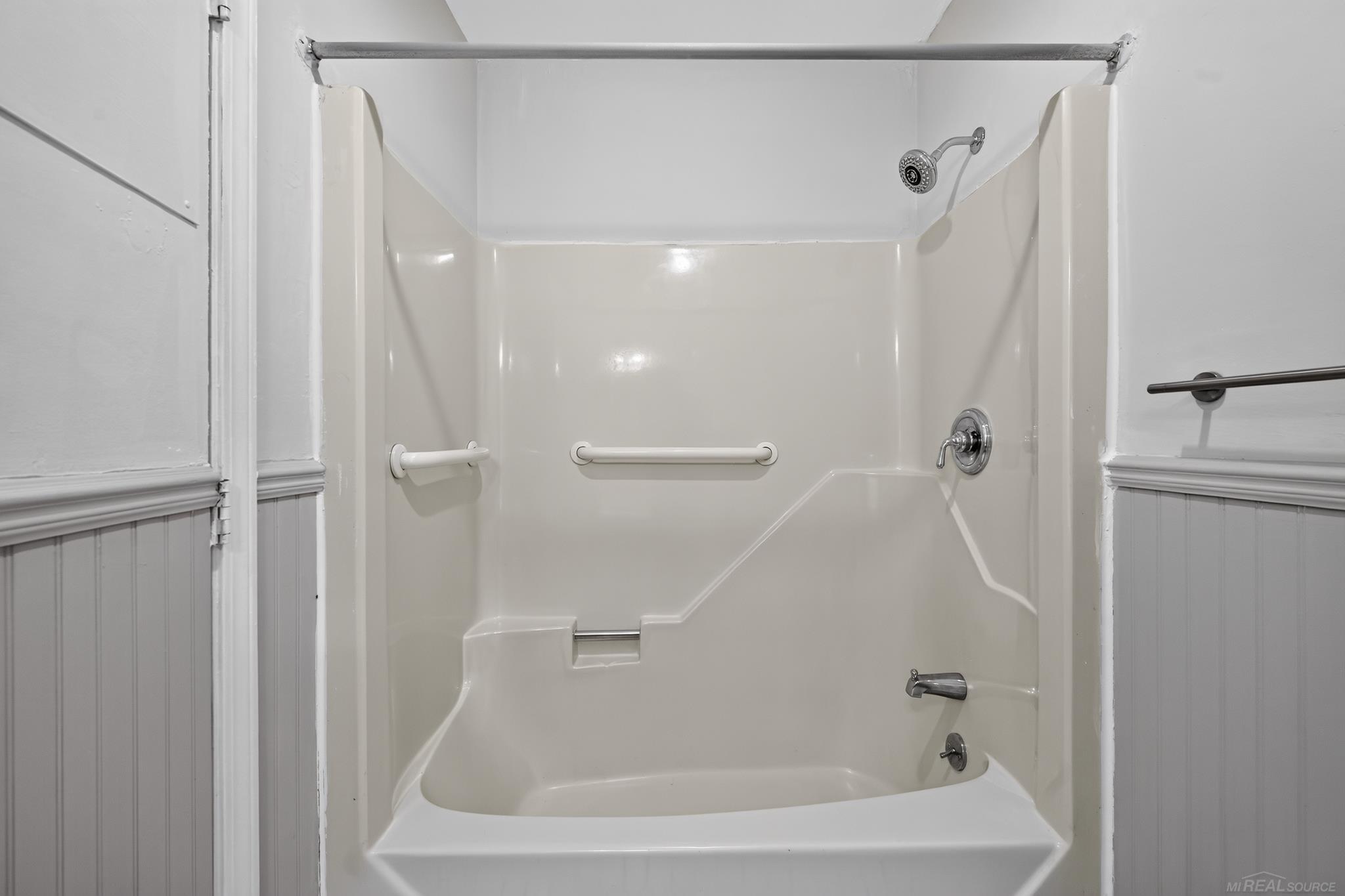 6611 Textile Road Property Photo 46