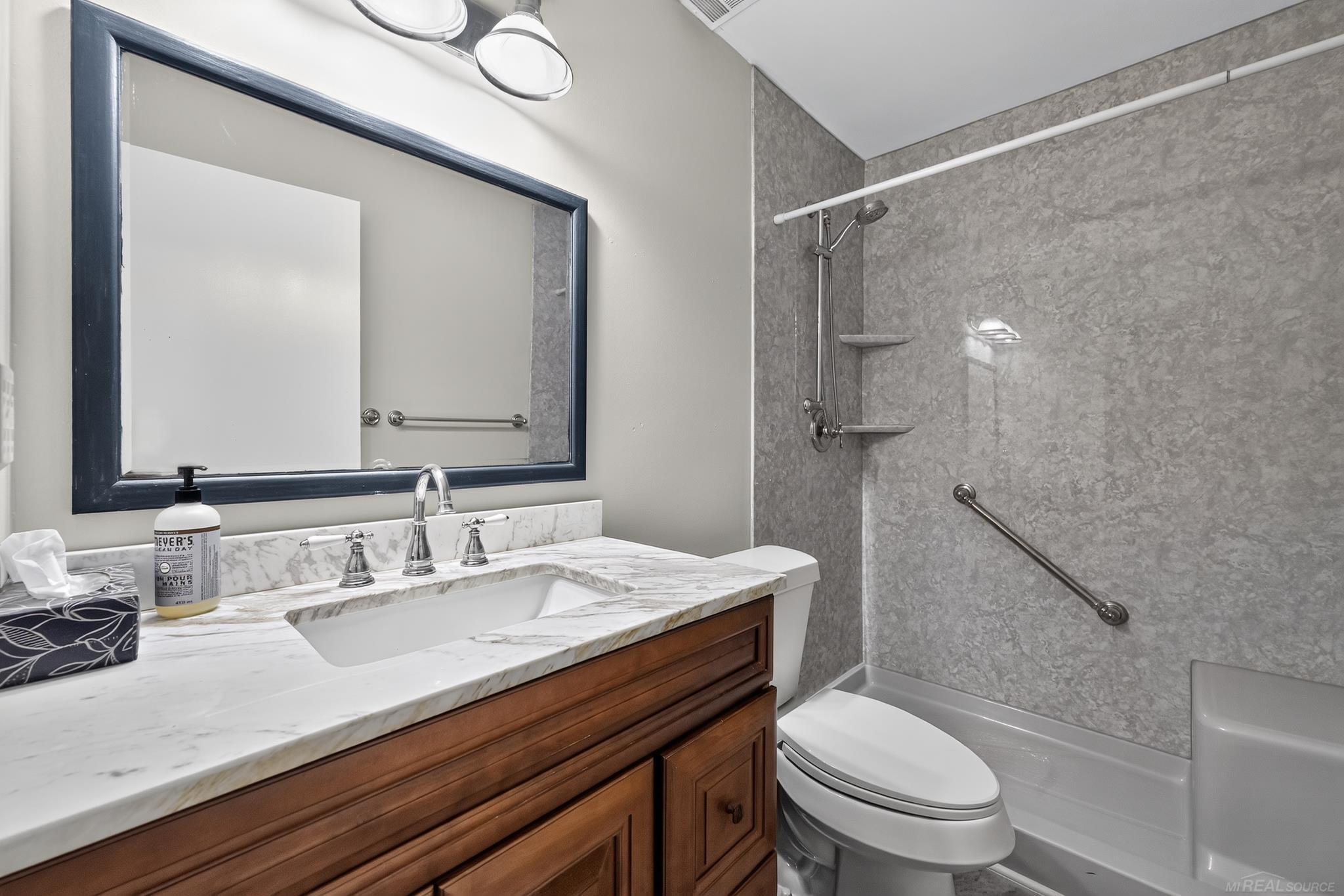 6611 Textile Road Property Photo 50