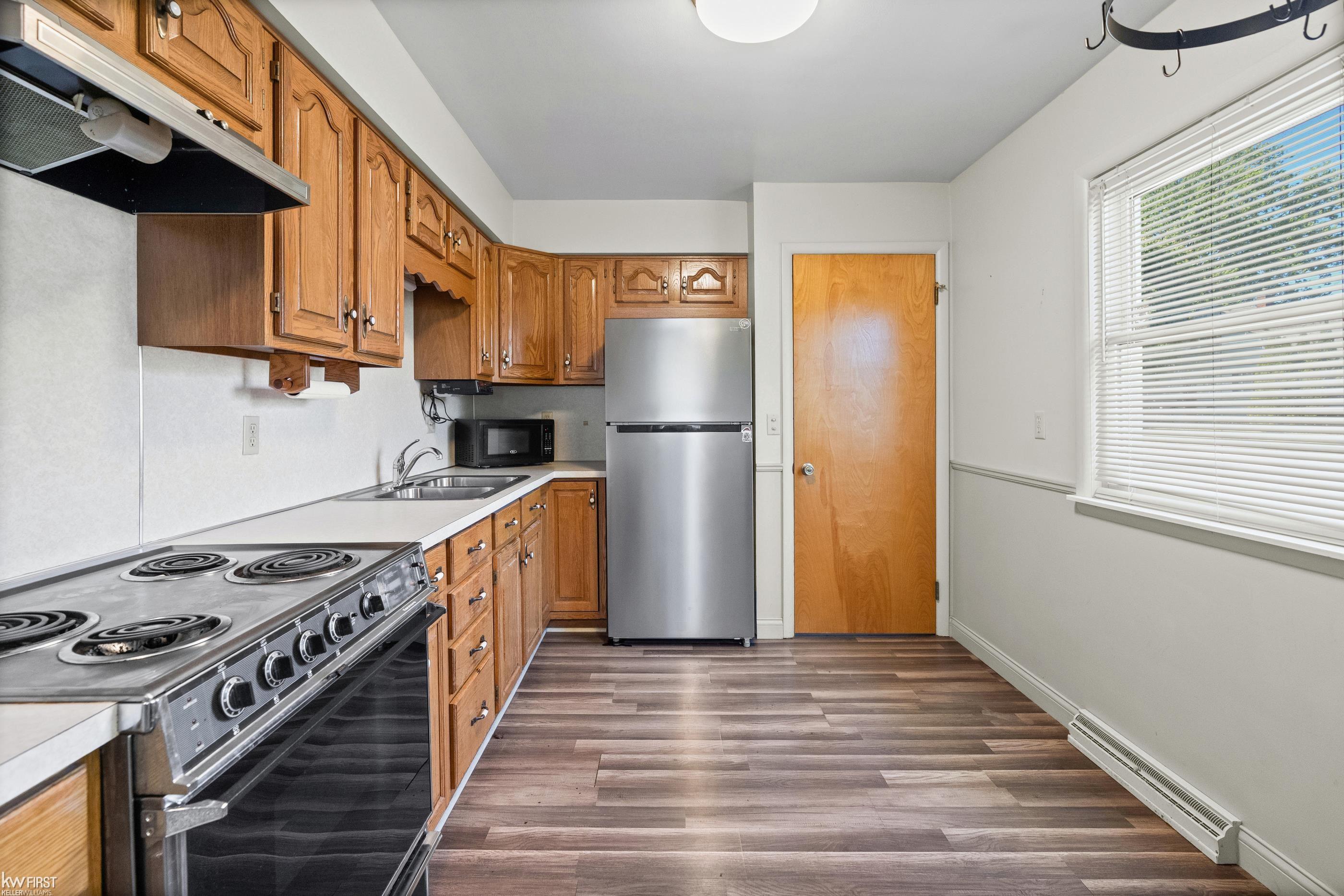 3102 Yale Street Property Photo 10