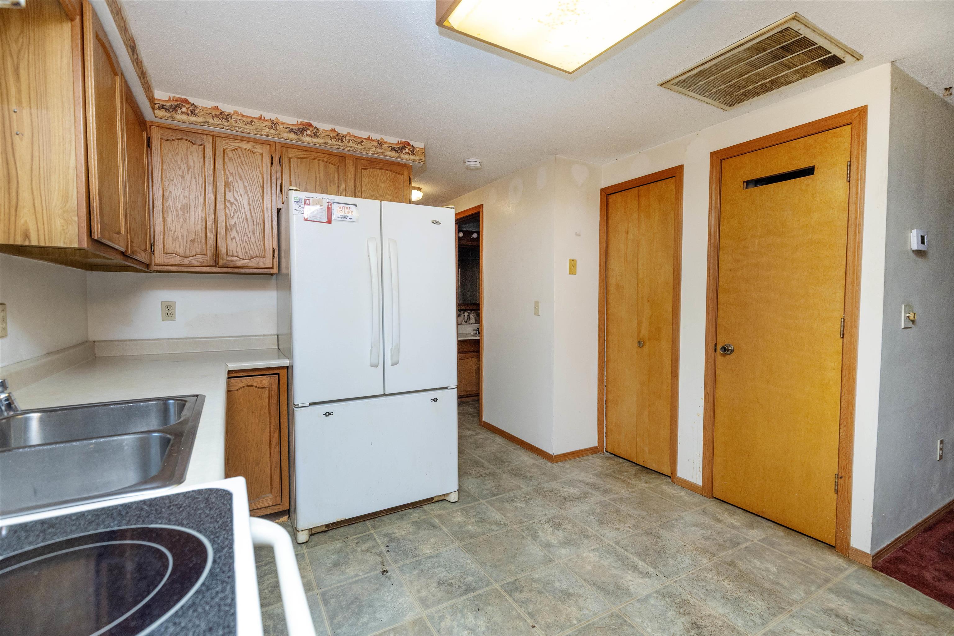1156 S Alamando Road Property Photo 15