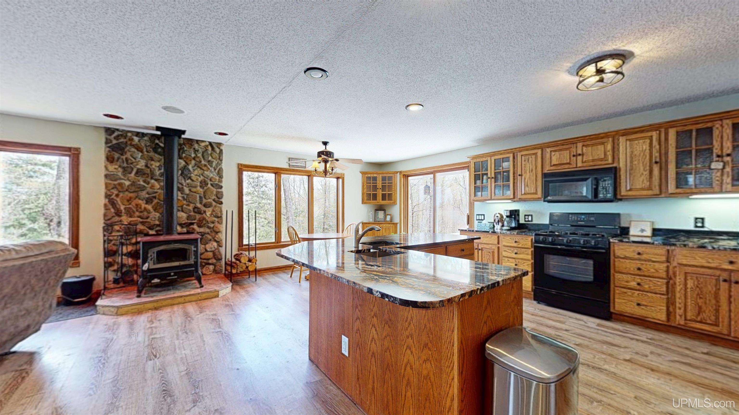 5152 Floating Bear Road Property Photo 8