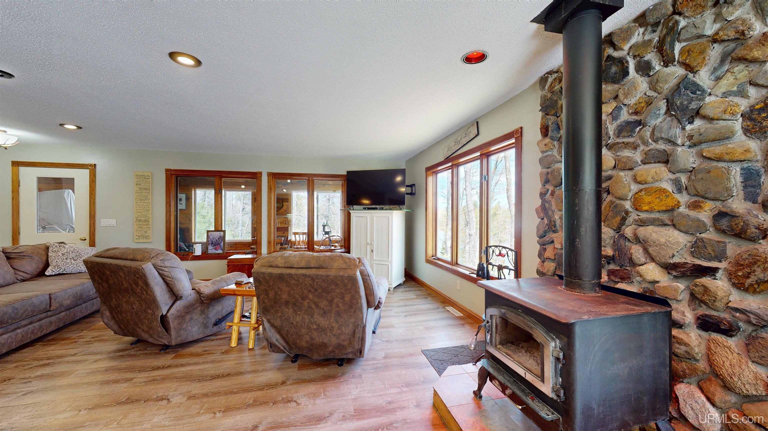 5152 Floating Bear Road Property Photo 11