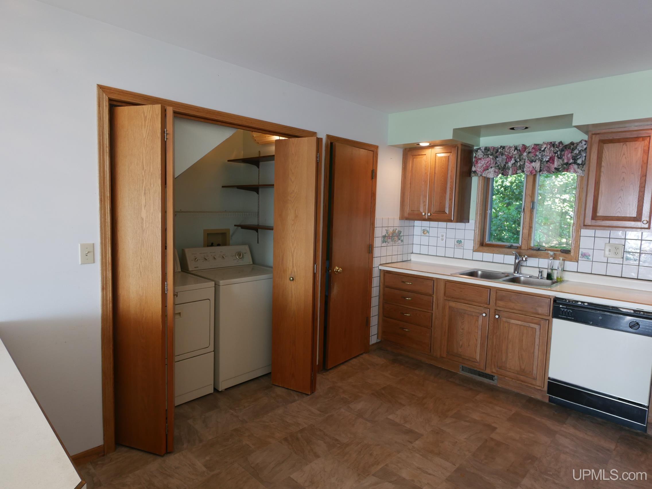 44418 Old 41 Road Property Photo 10