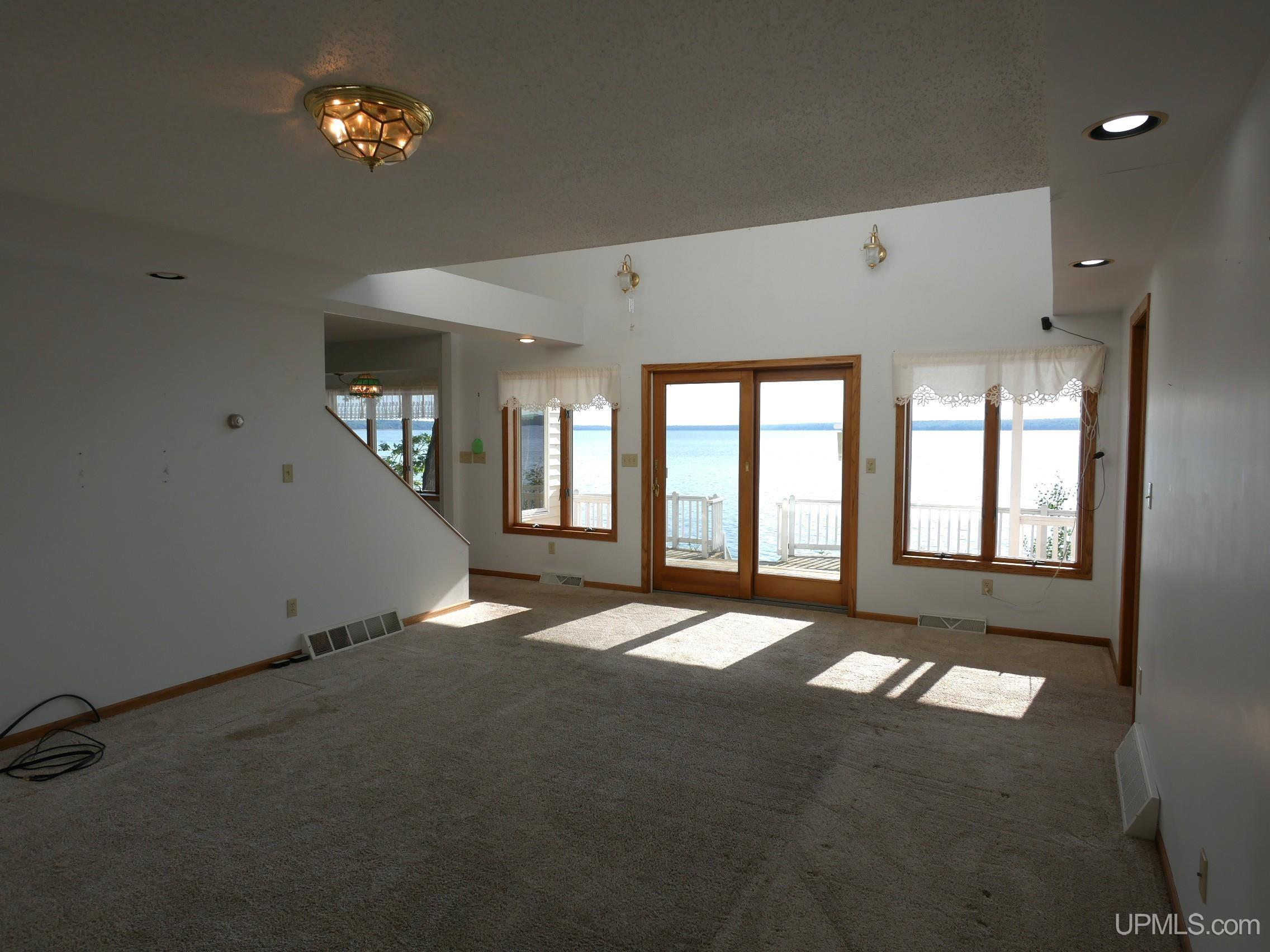 44418 Old 41 Road Property Photo 17