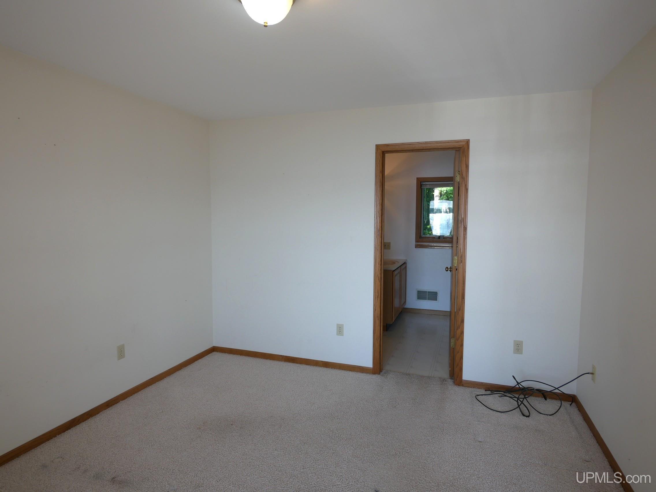 44418 Old 41 Road Property Photo 18