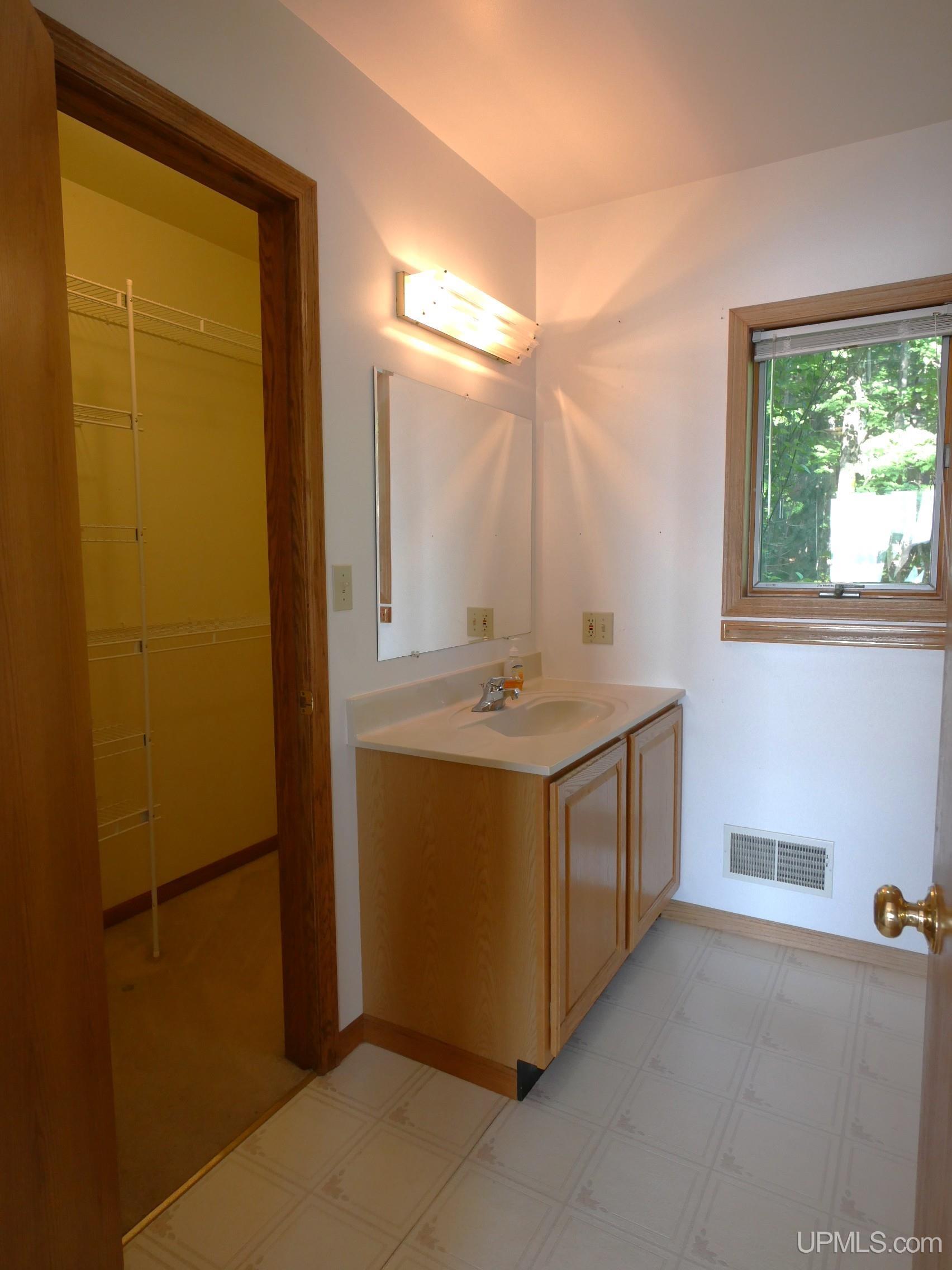 44418 Old 41 Road Property Photo 20