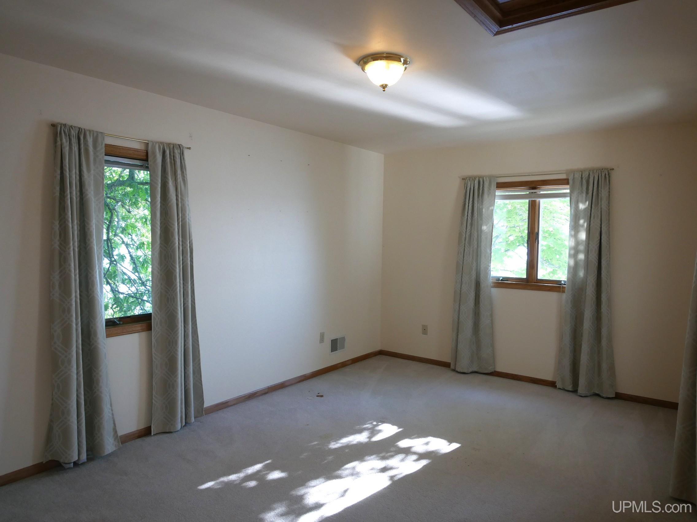 44418 Old 41 Road Property Photo 28