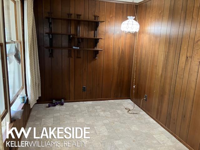 9784 S Shore Drive Property Photo 11