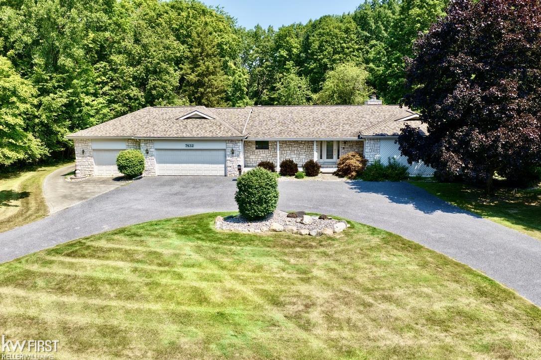 7432 River Road Property Photo 1
