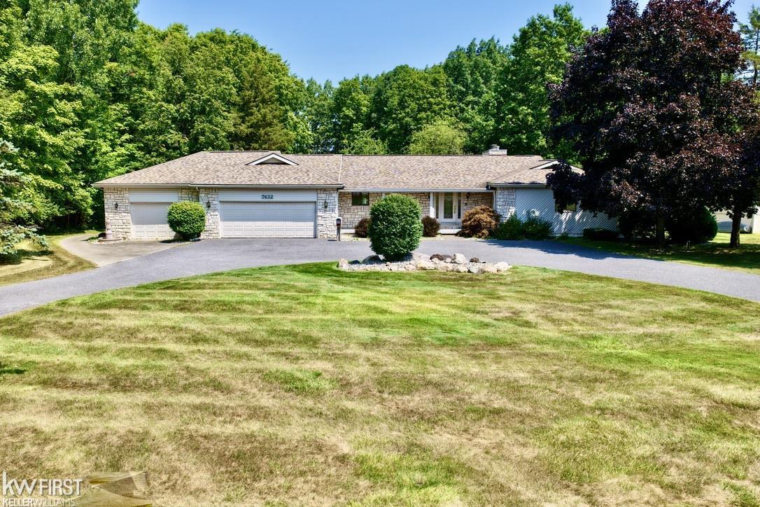 7432 River Road Property Photo 4