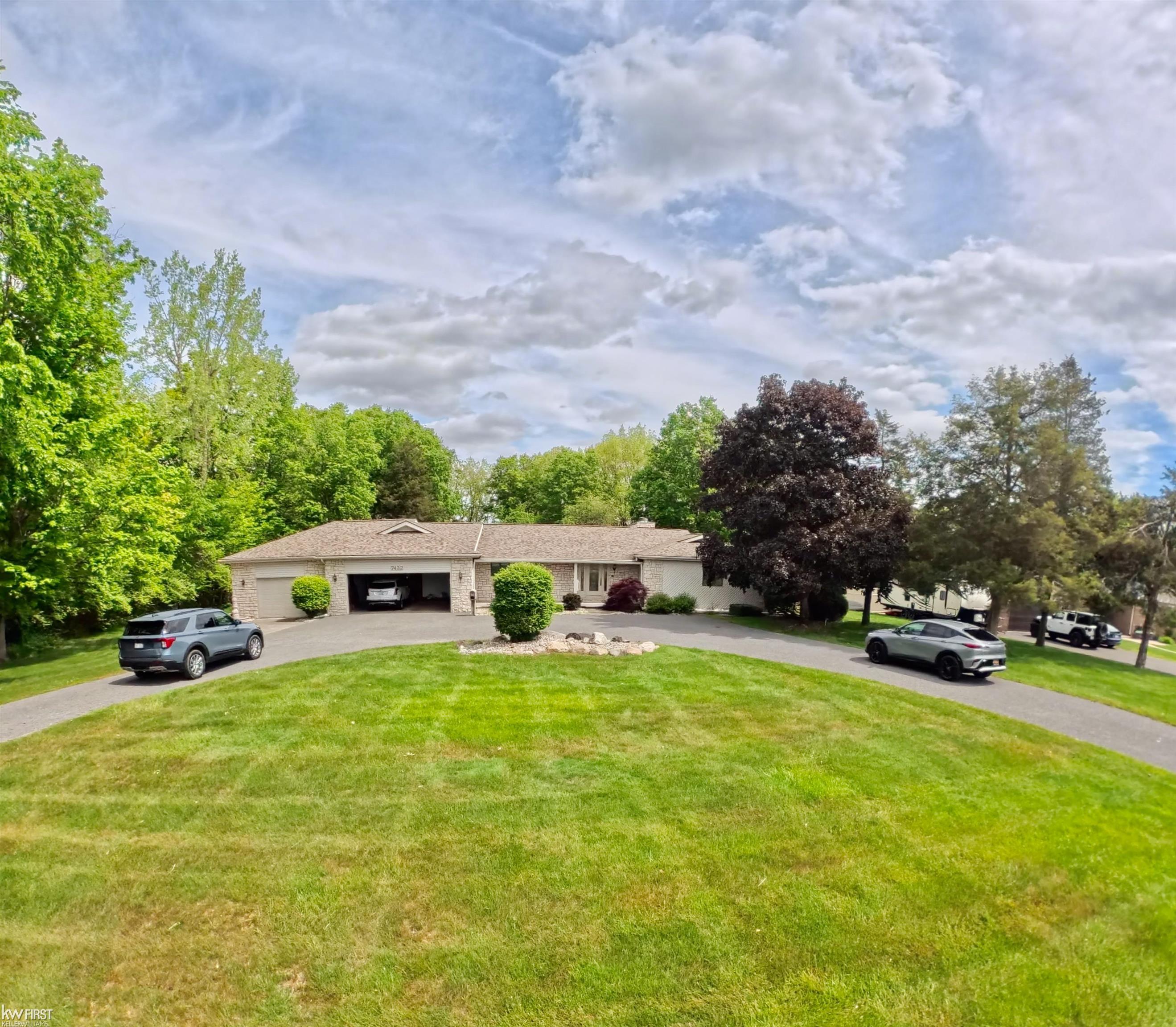 7432 River Road Property Photo 6