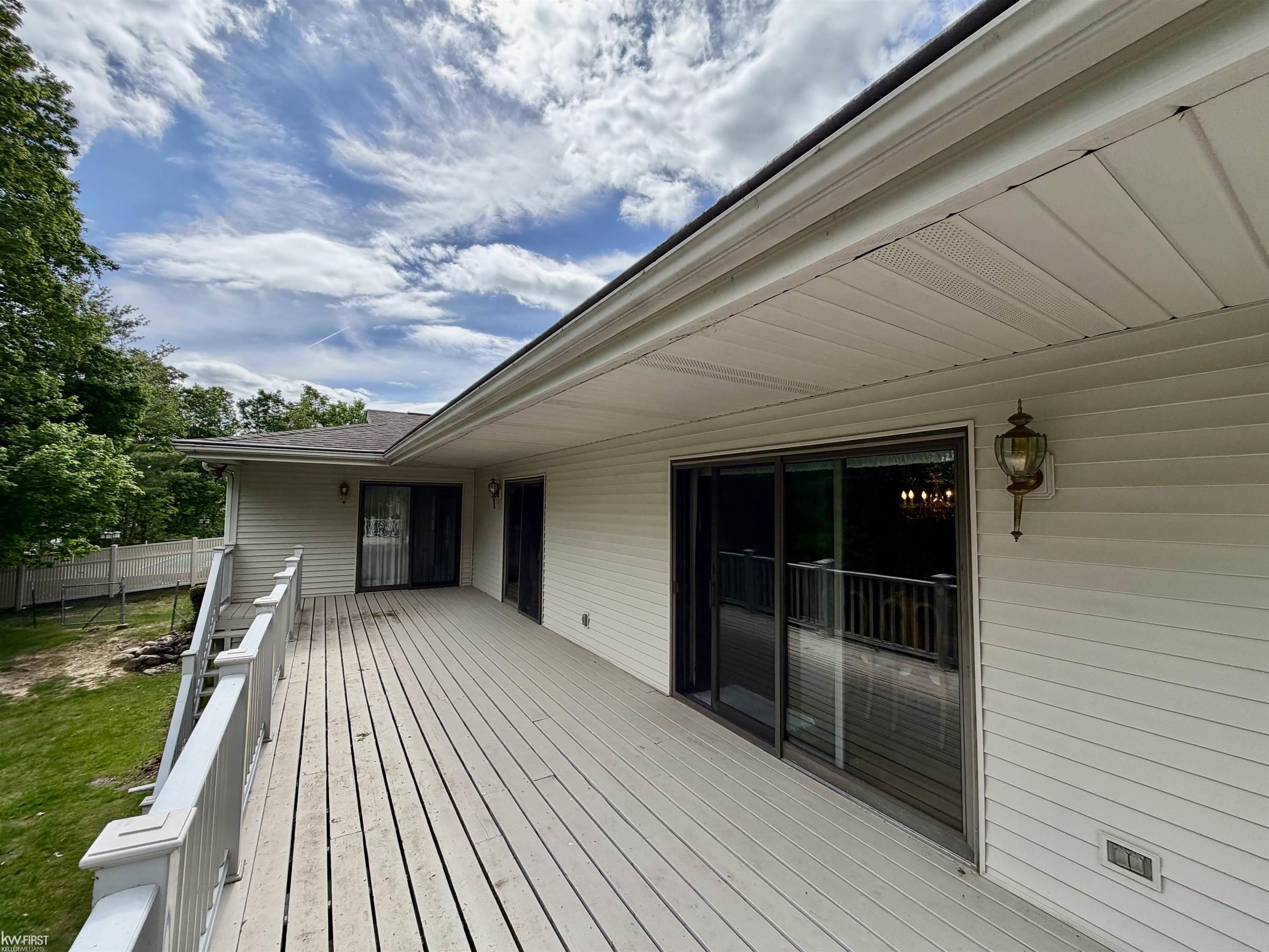 7432 River Road Property Photo 14