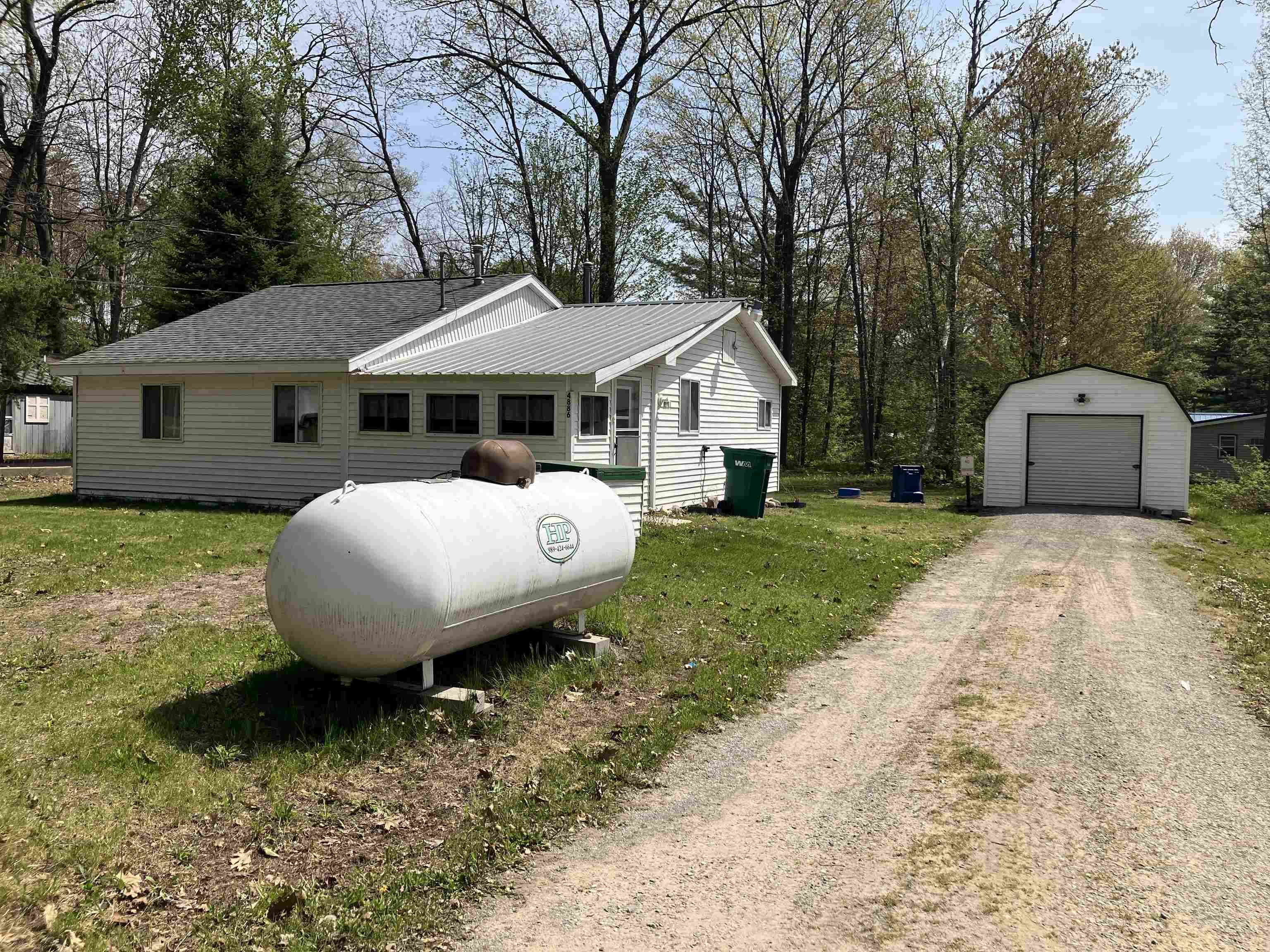 4886 Maplewood Street Property Photo 1