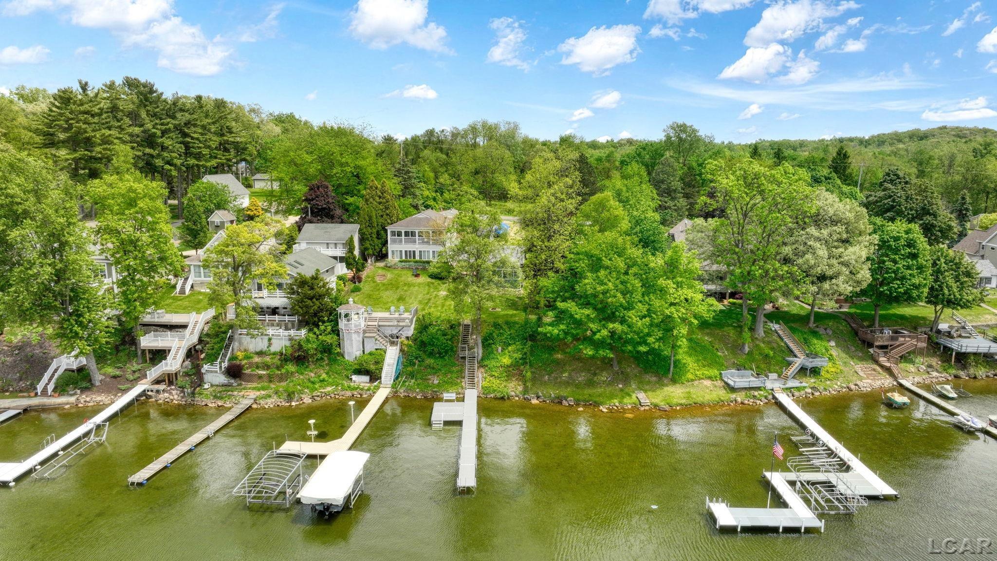 4834 Round Lake Highway