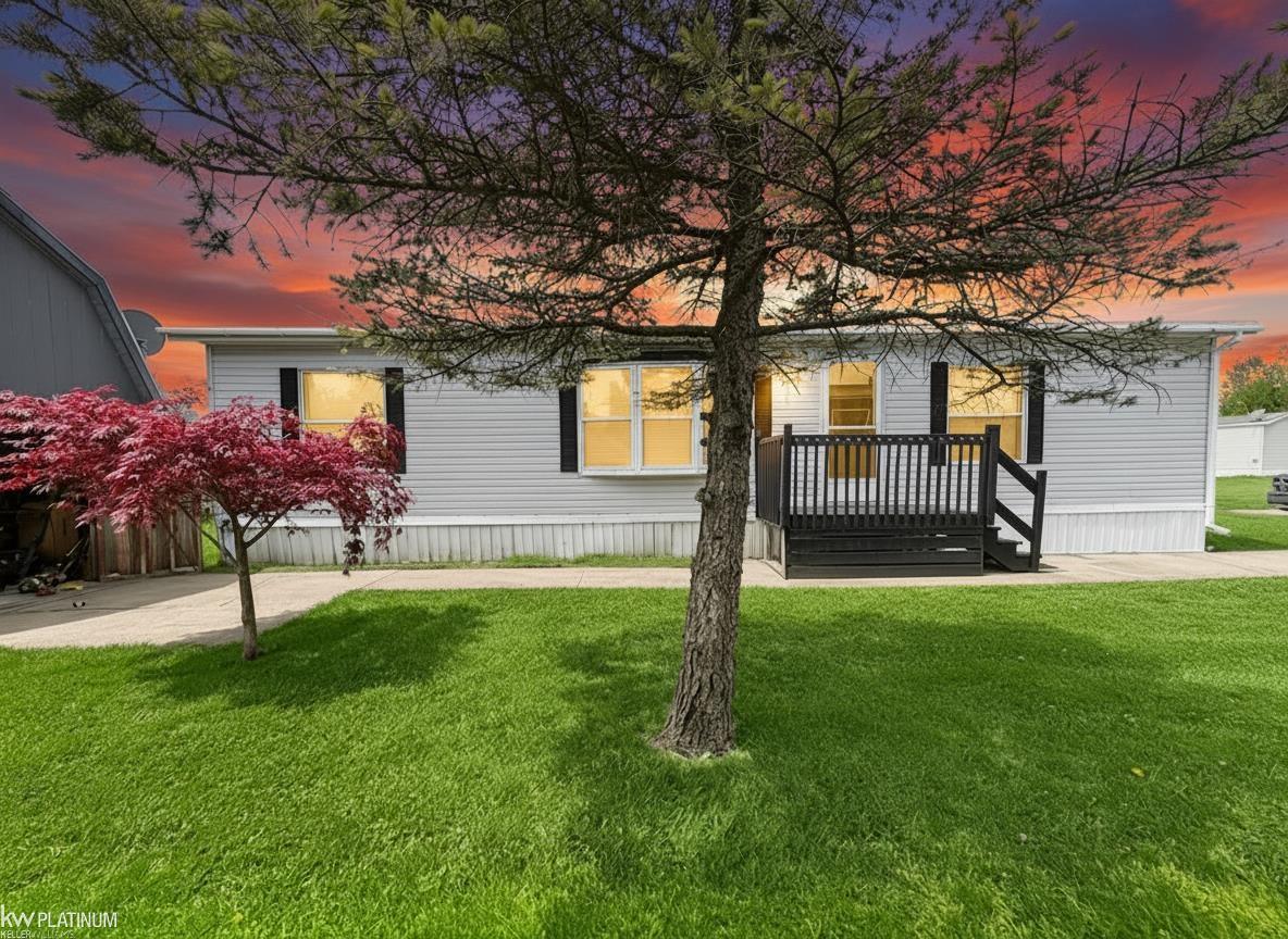 12370 Saint James Court Property Photo 1