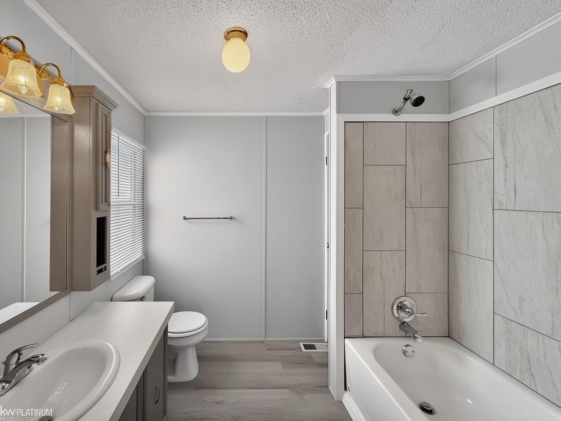 12370 Saint James Court Property Photo 10