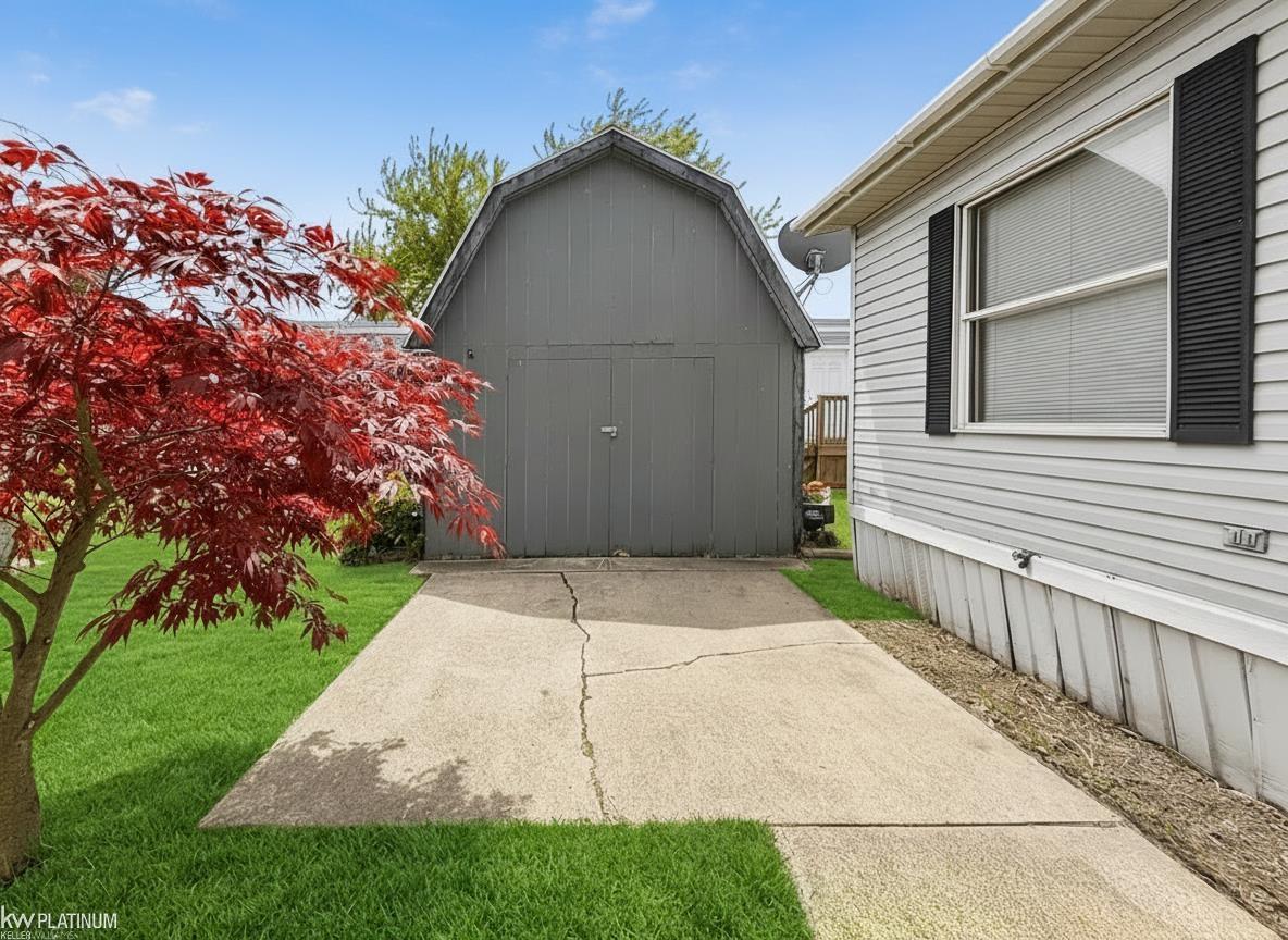 12370 Saint James Court Property Photo 23
