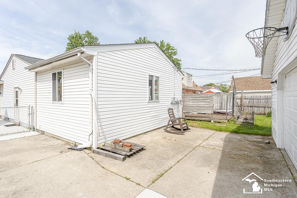 37613 Castle Drive Property Photo 31