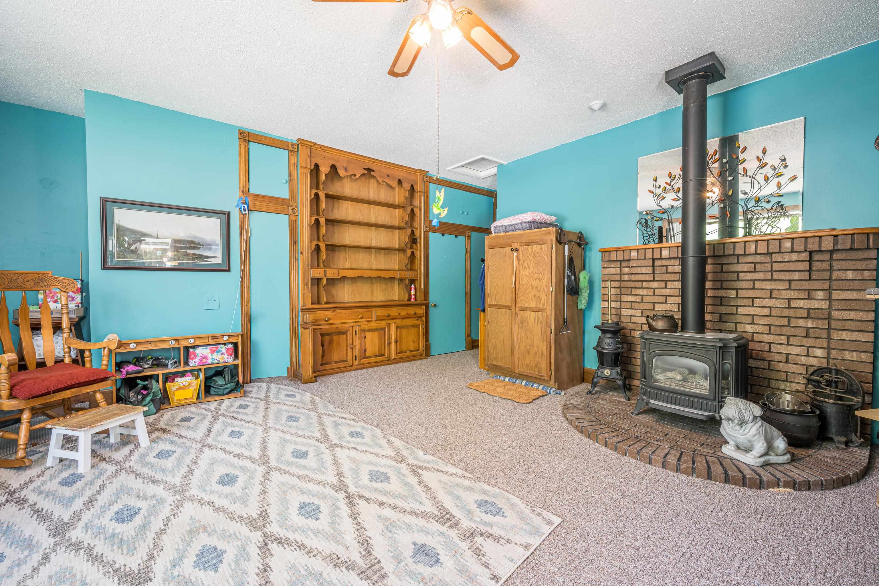 2881 Dean Street Property Photo 13