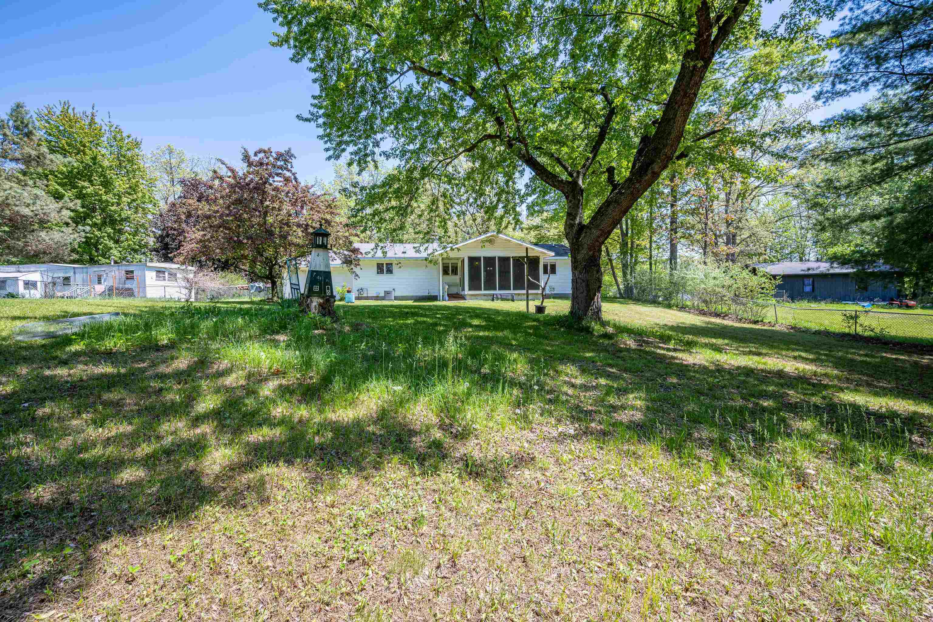 2881 Dean Street Property Photo 31