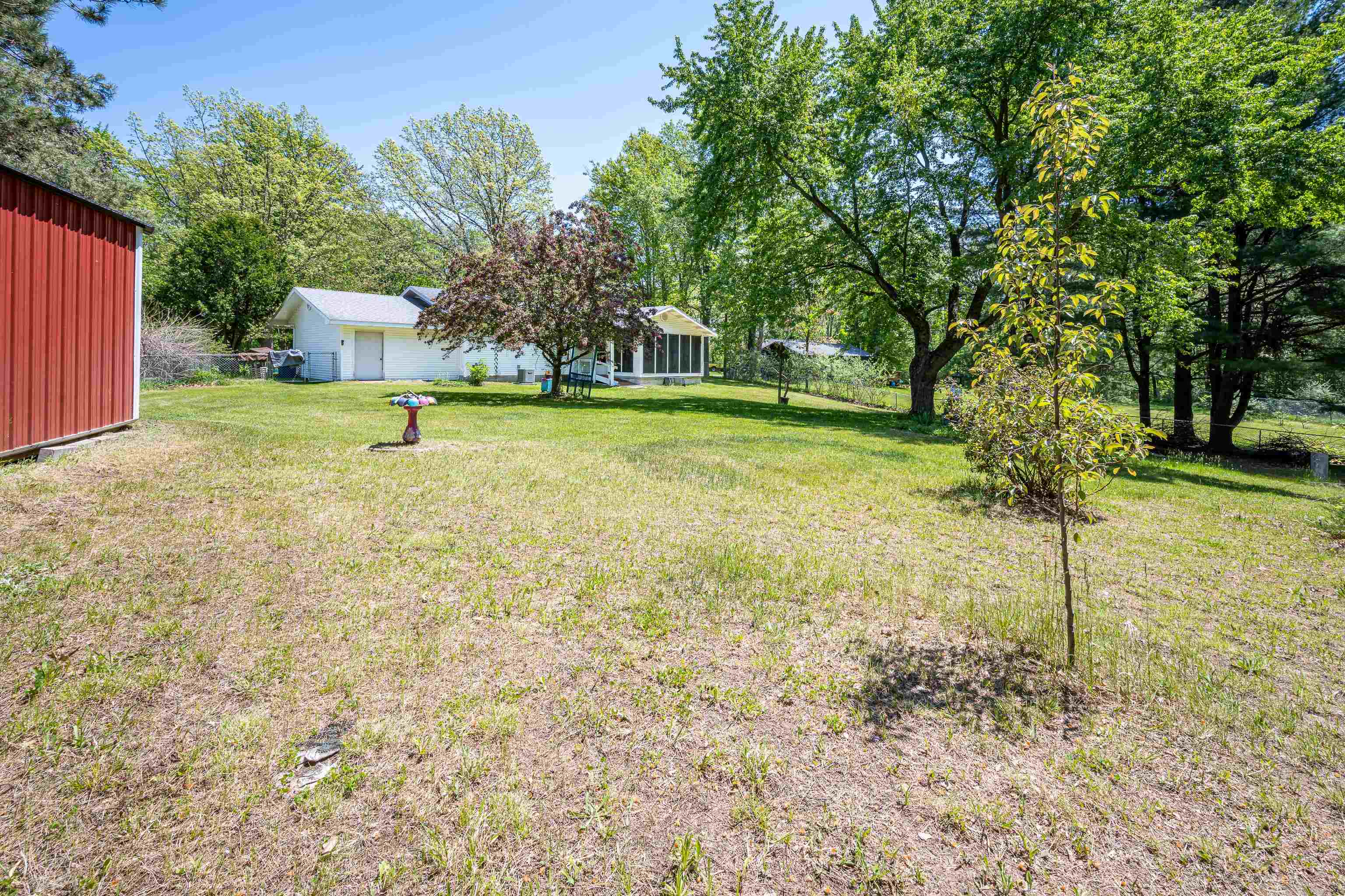 2881 Dean Street Property Photo 33