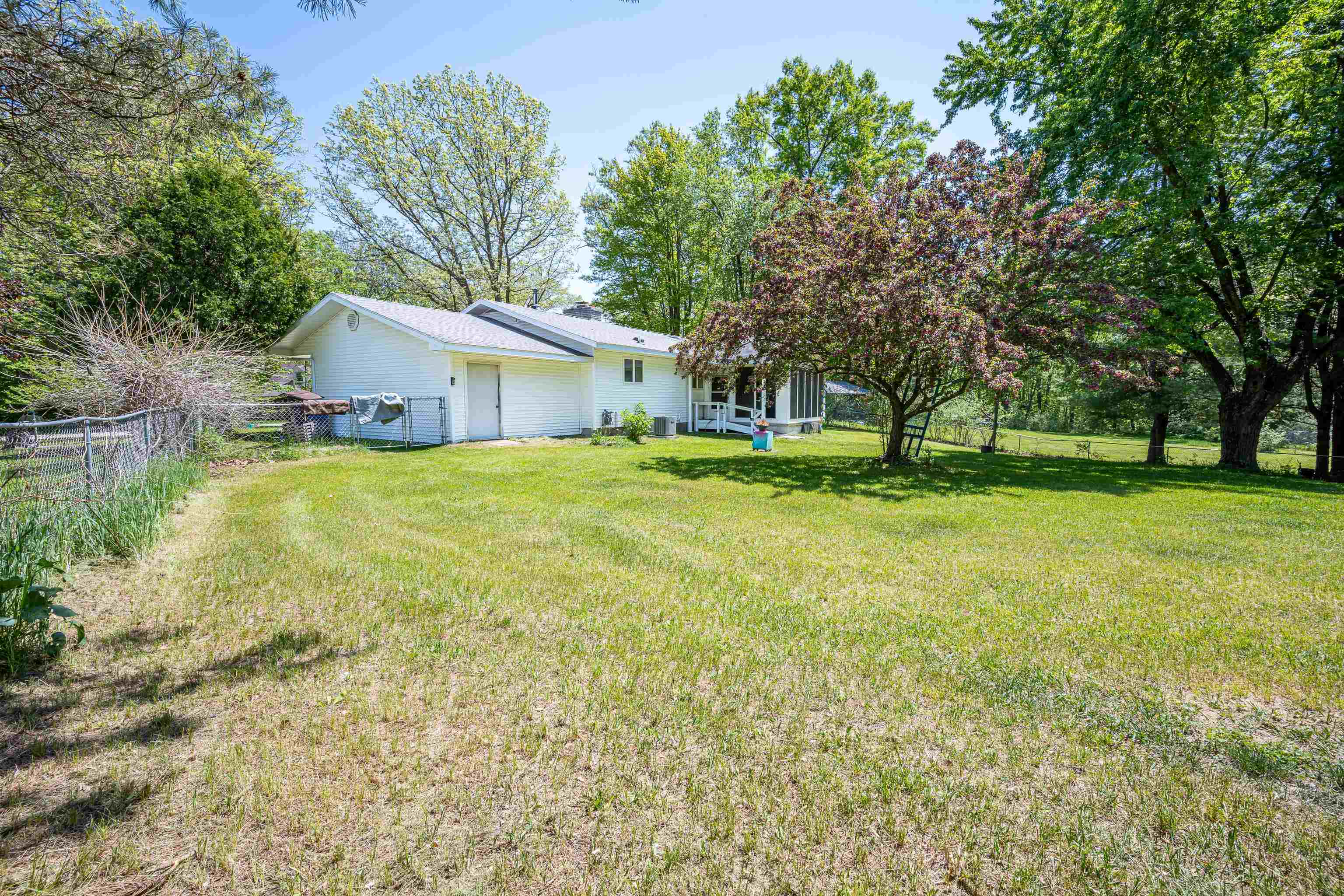 2881 Dean Street Property Photo 34