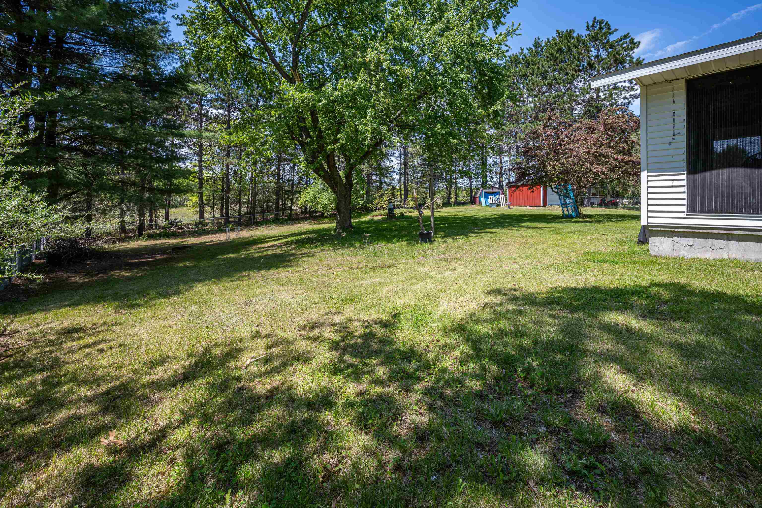 2881 Dean Street Property Photo 37