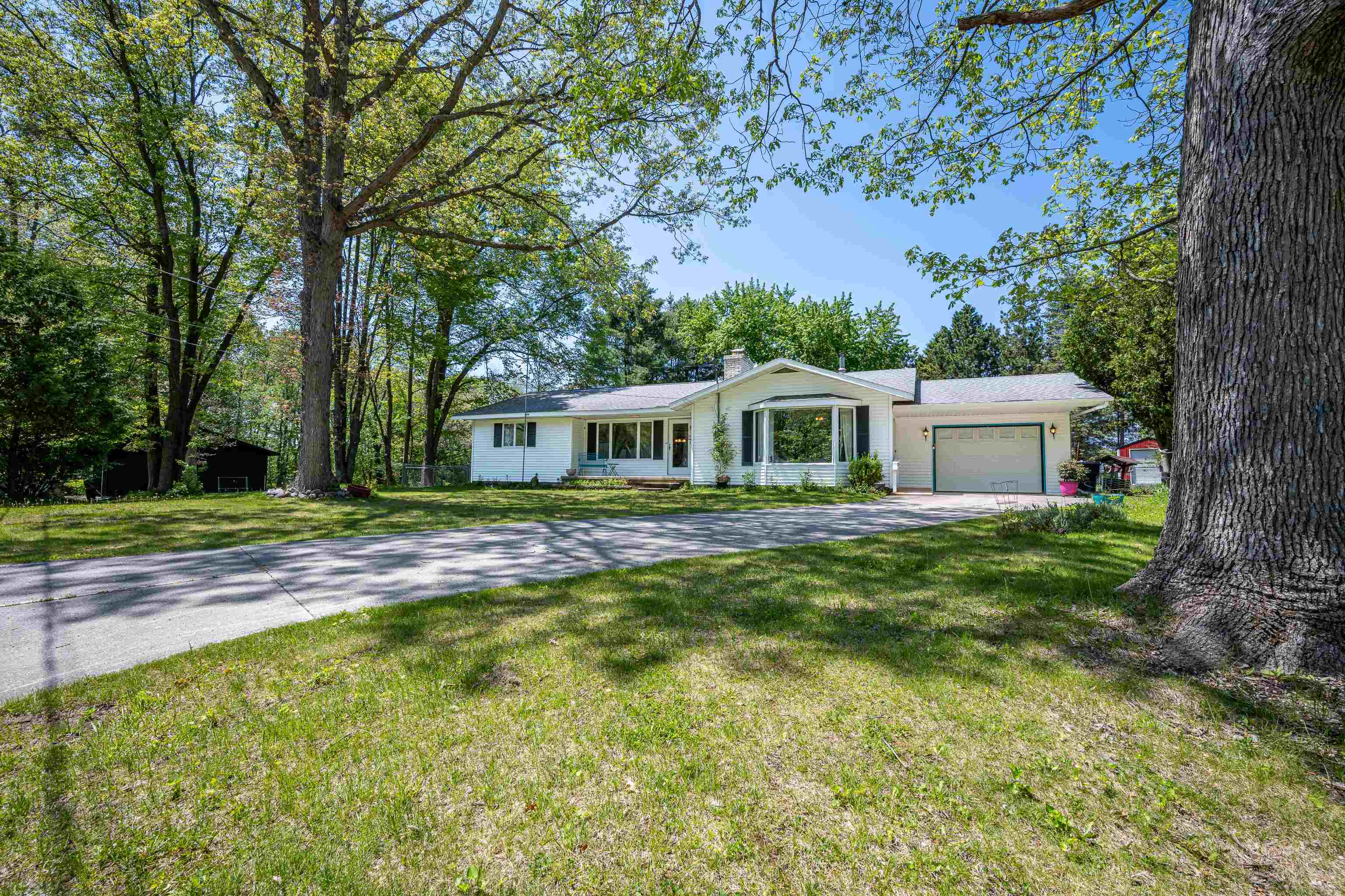 2881 Dean Street Property Photo 42