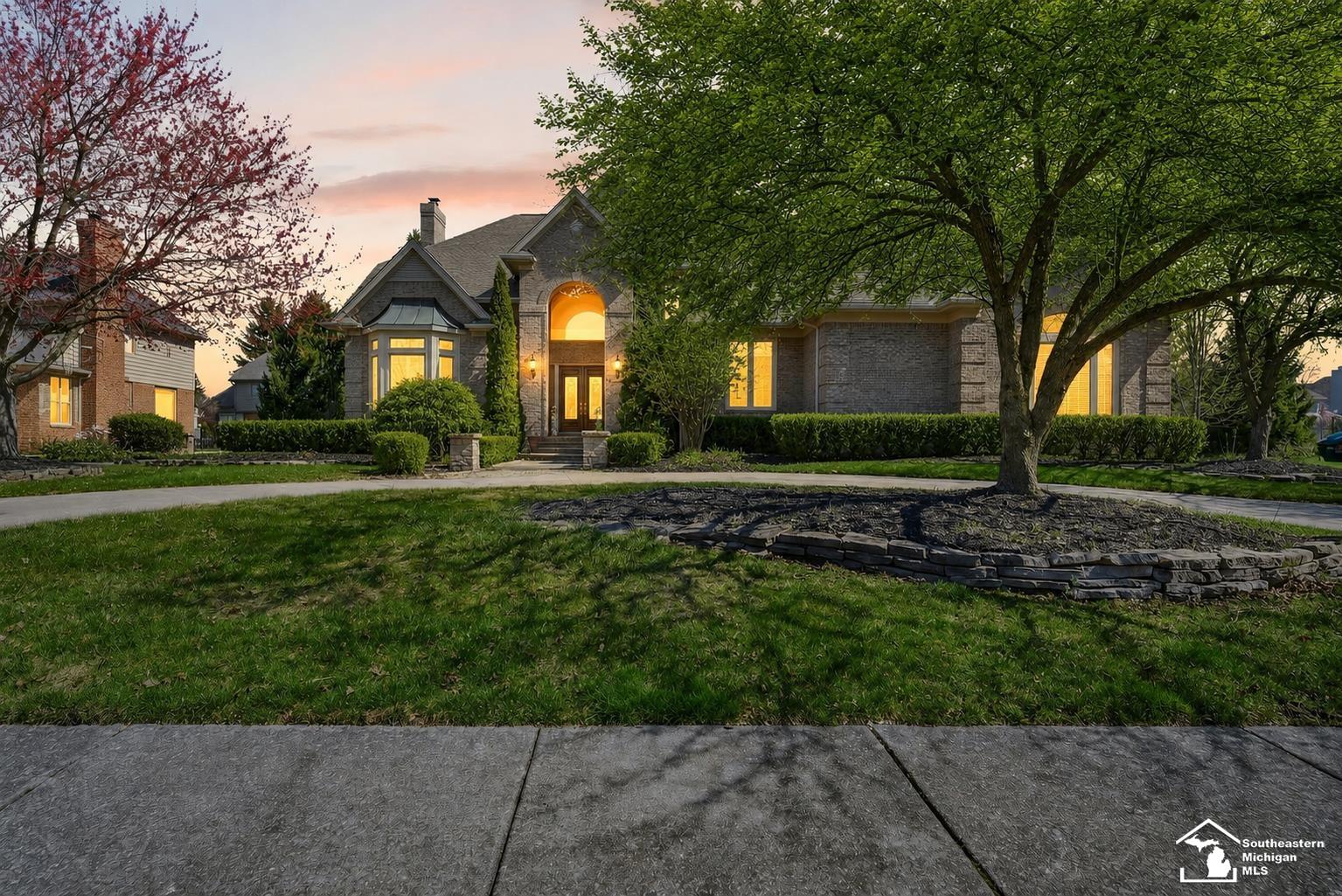 4592 Forestview Drive Property Photo 1