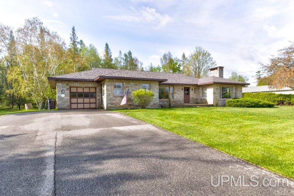 W3743 Us 2 & 41 Highway Property Photo 4