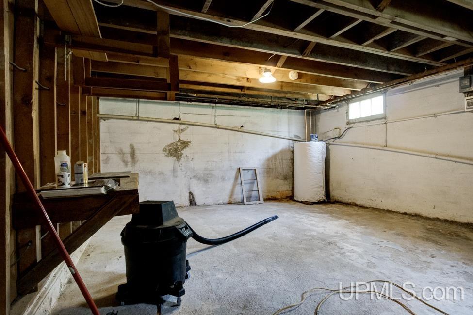 W3743 Us 2 & 41 Highway Property Photo 36