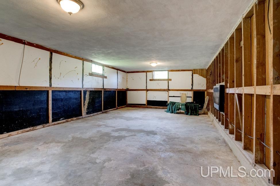 W3743 Us 2 & 41 Highway Property Photo 38