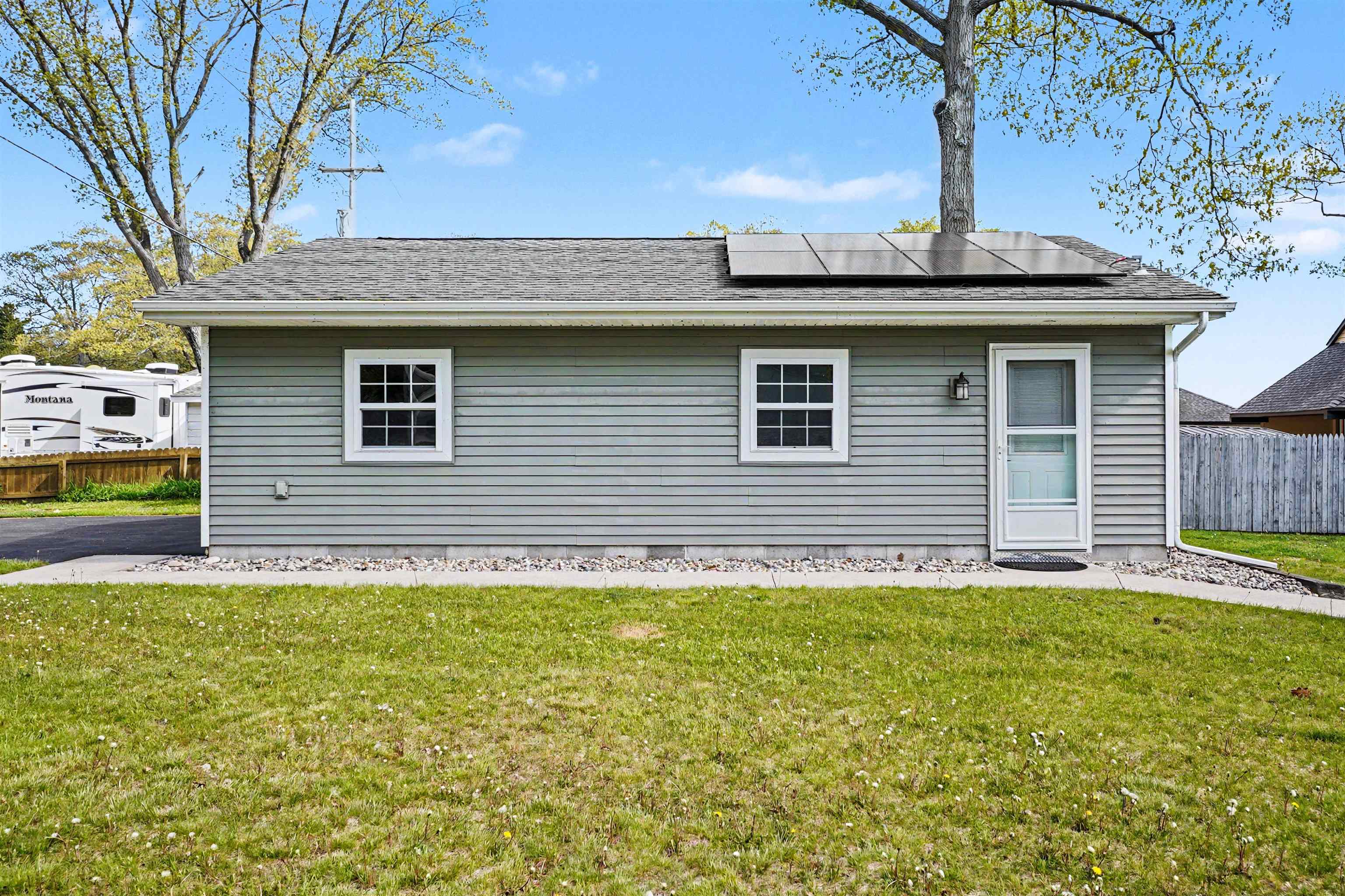 1220 N Huron Road Property Photo 29