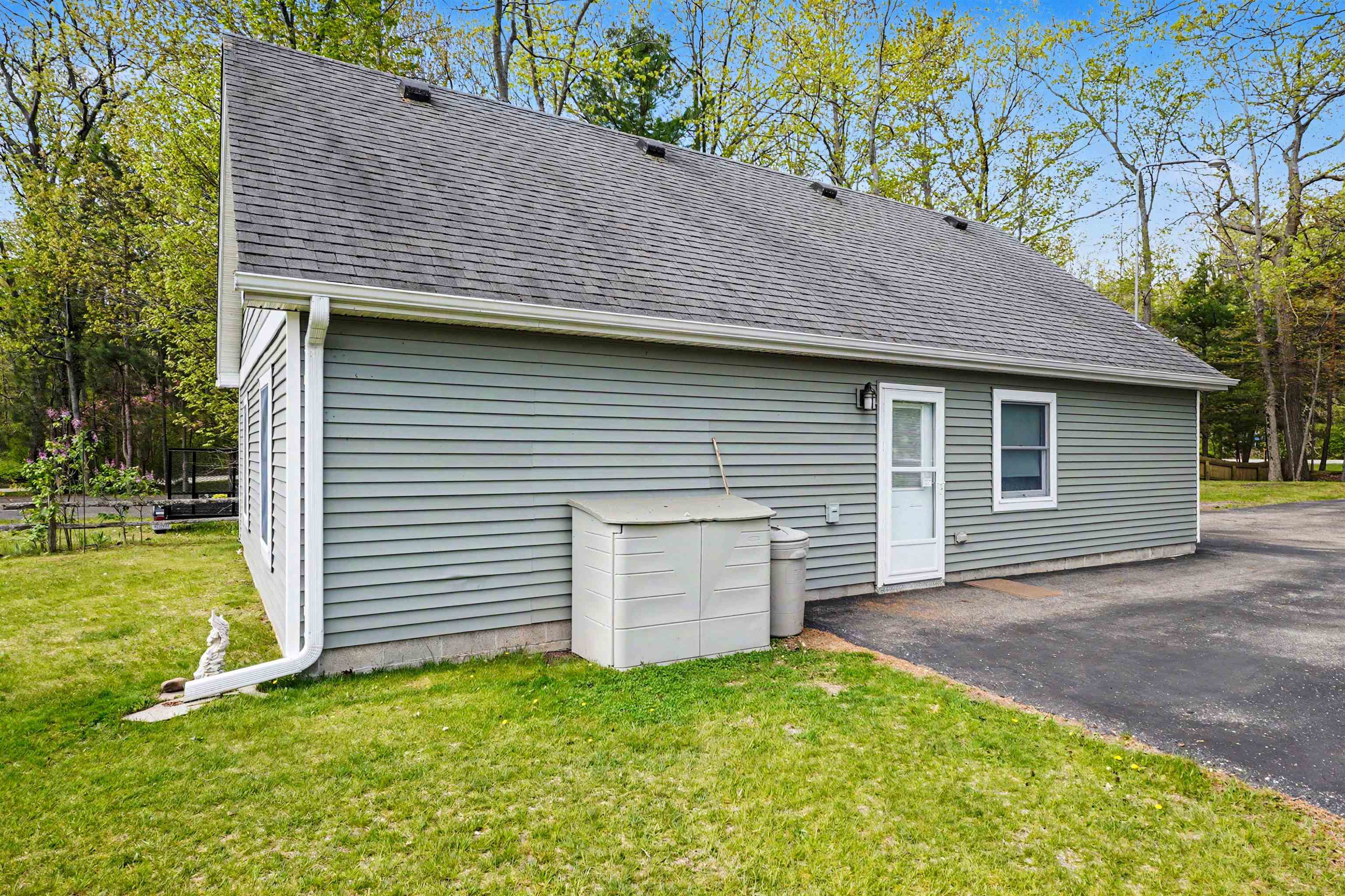 1220 N Huron Road Property Photo 38