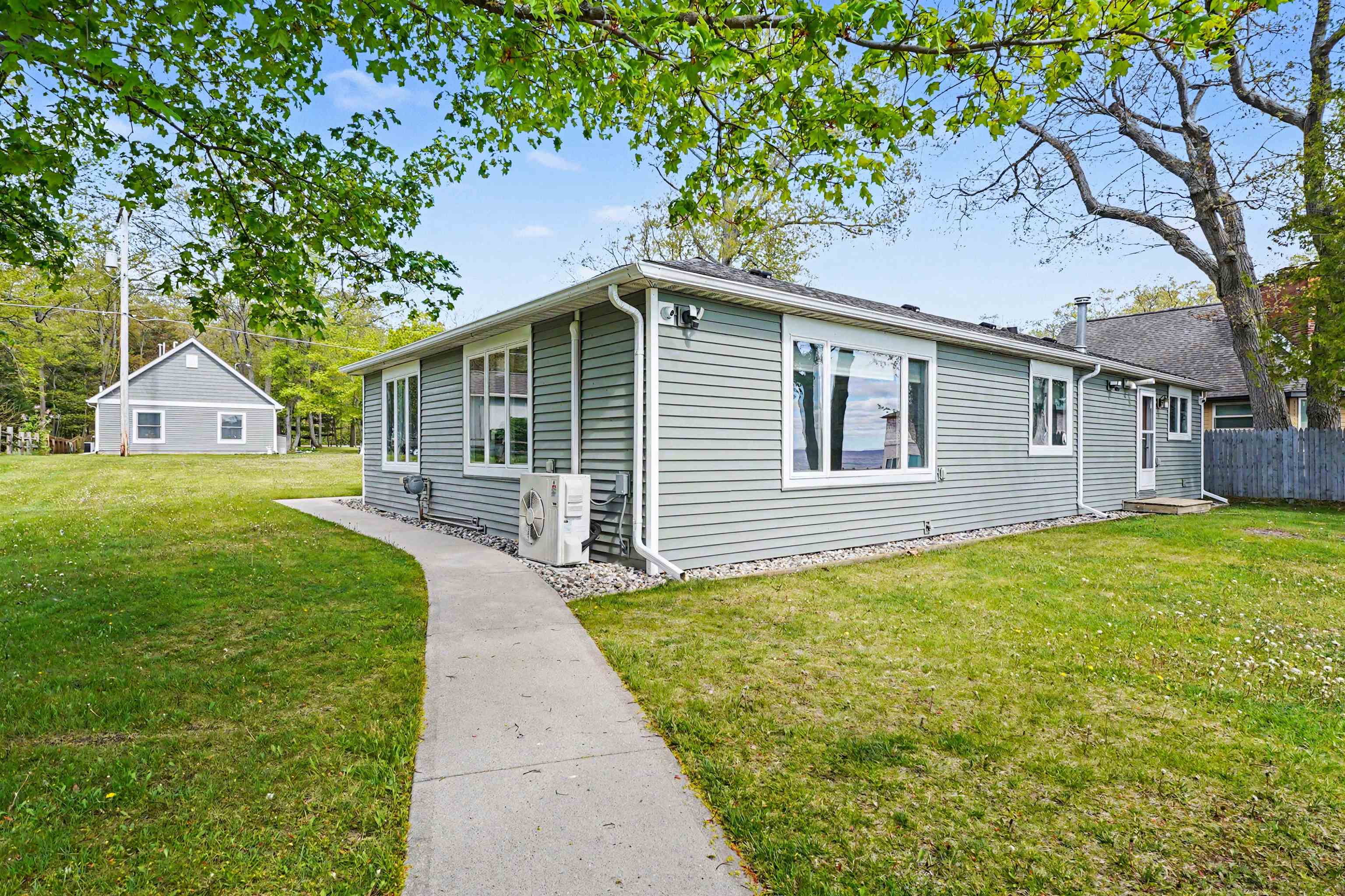 1220 N Huron Road Property Photo 40