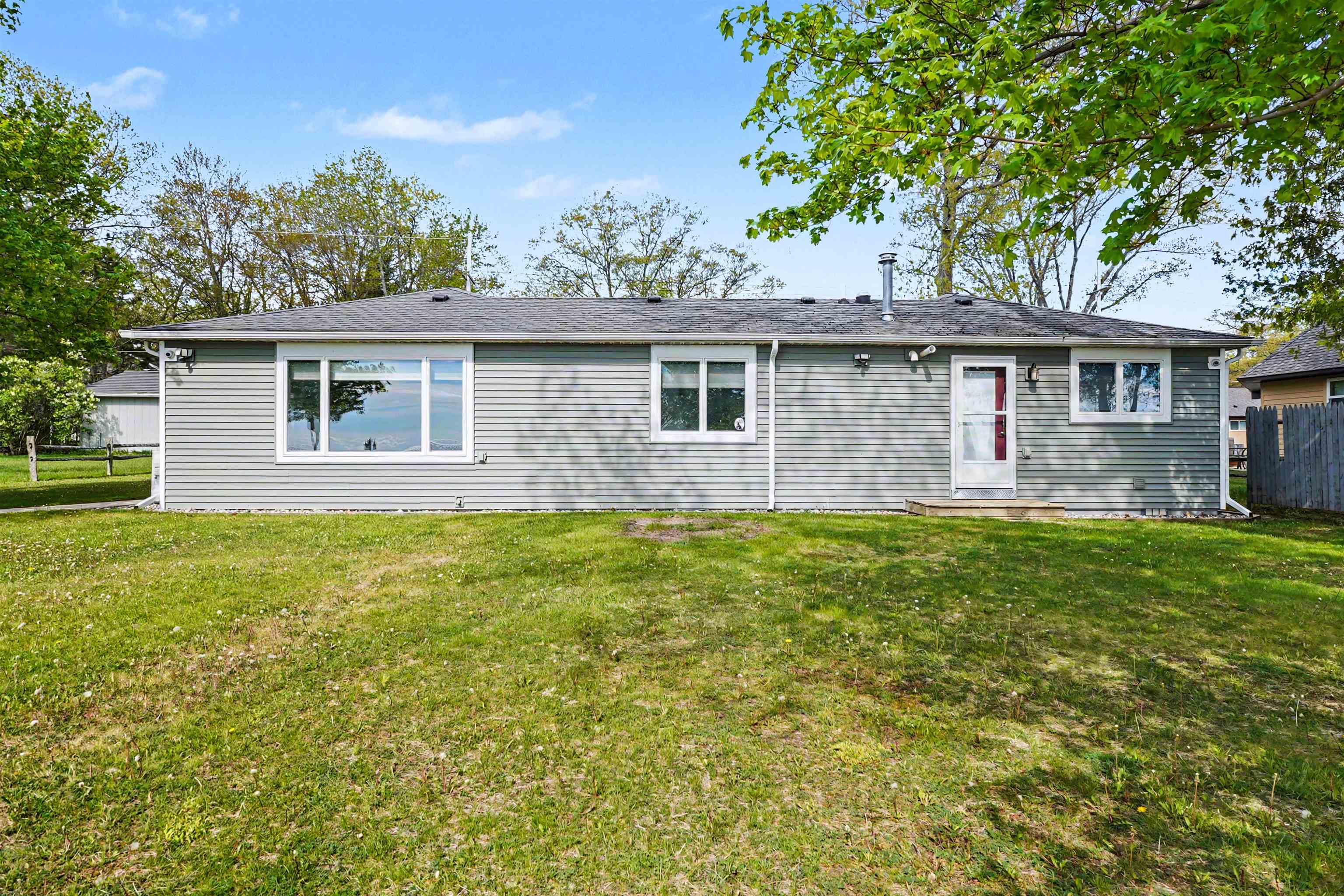 1220 N Huron Road Property Photo 42