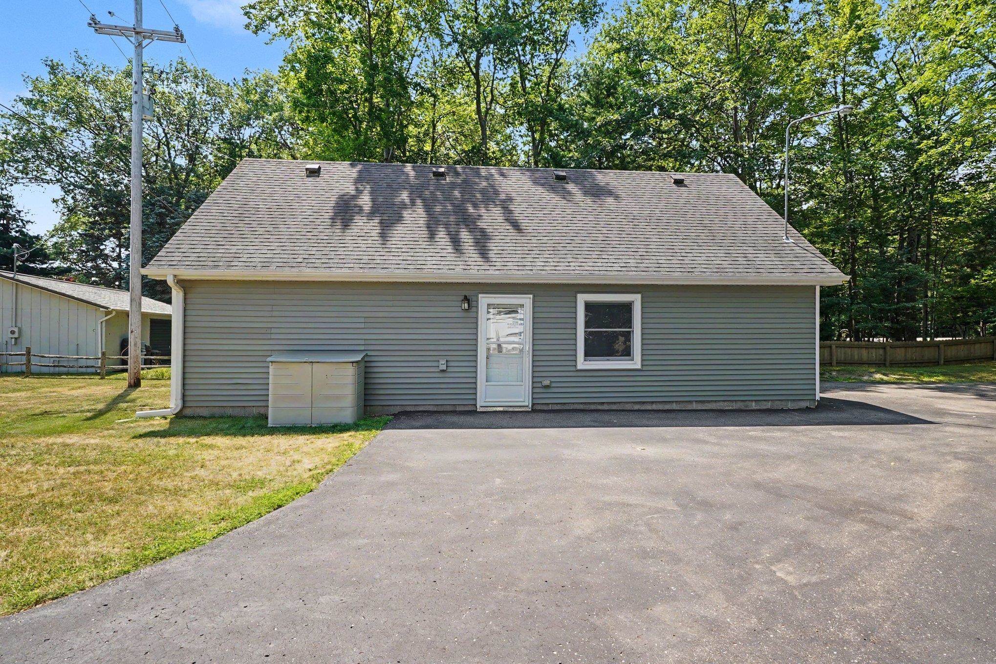 1220 N Huron Road Property Photo 61