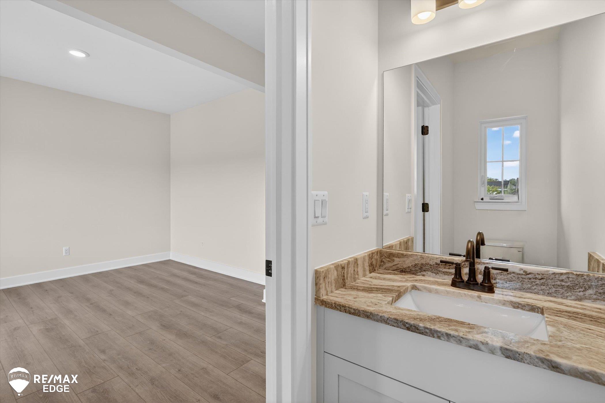 8080 Peninsula Circle Property Photo 16