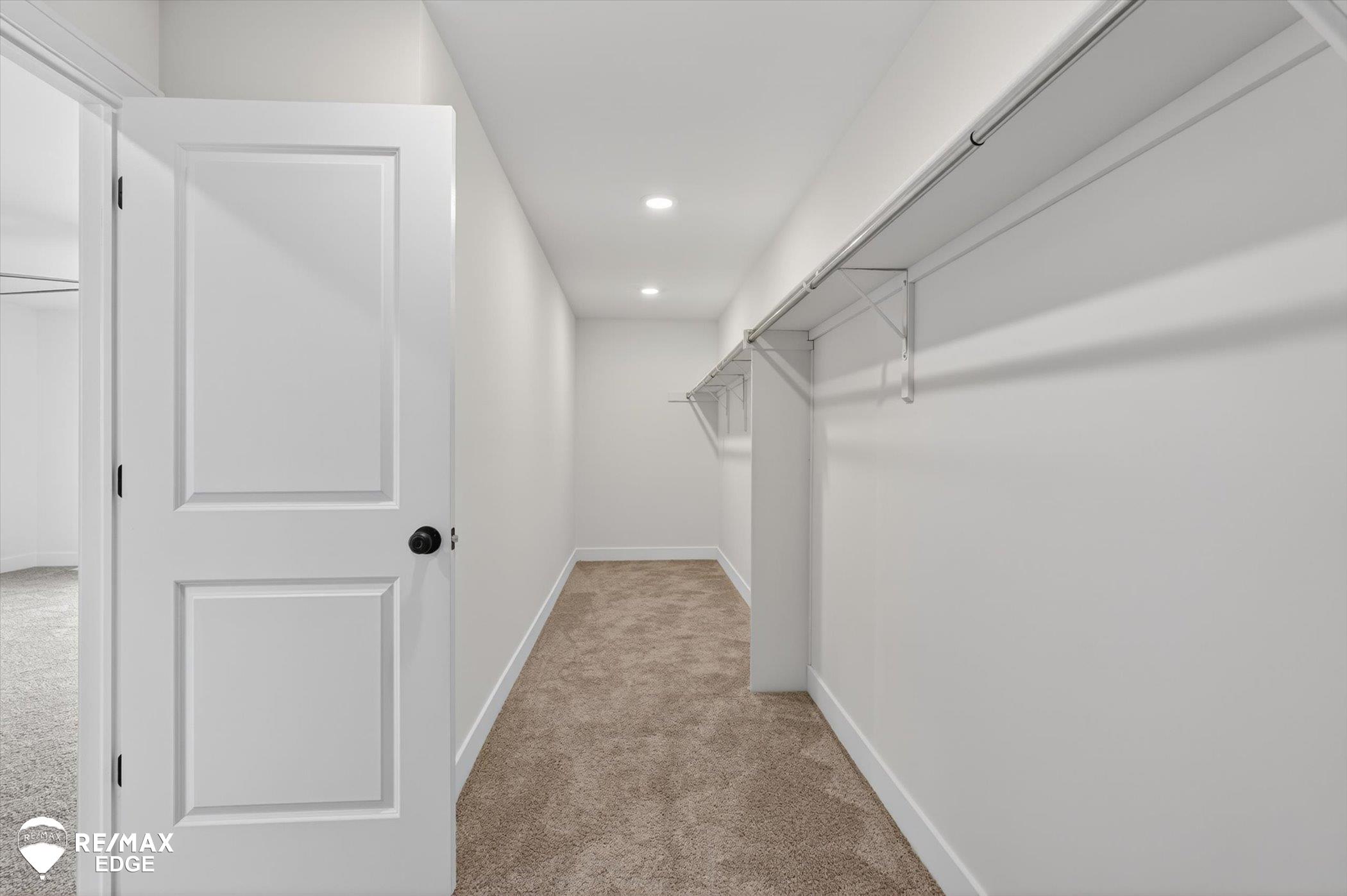 8080 Peninsula Circle Property Photo 20