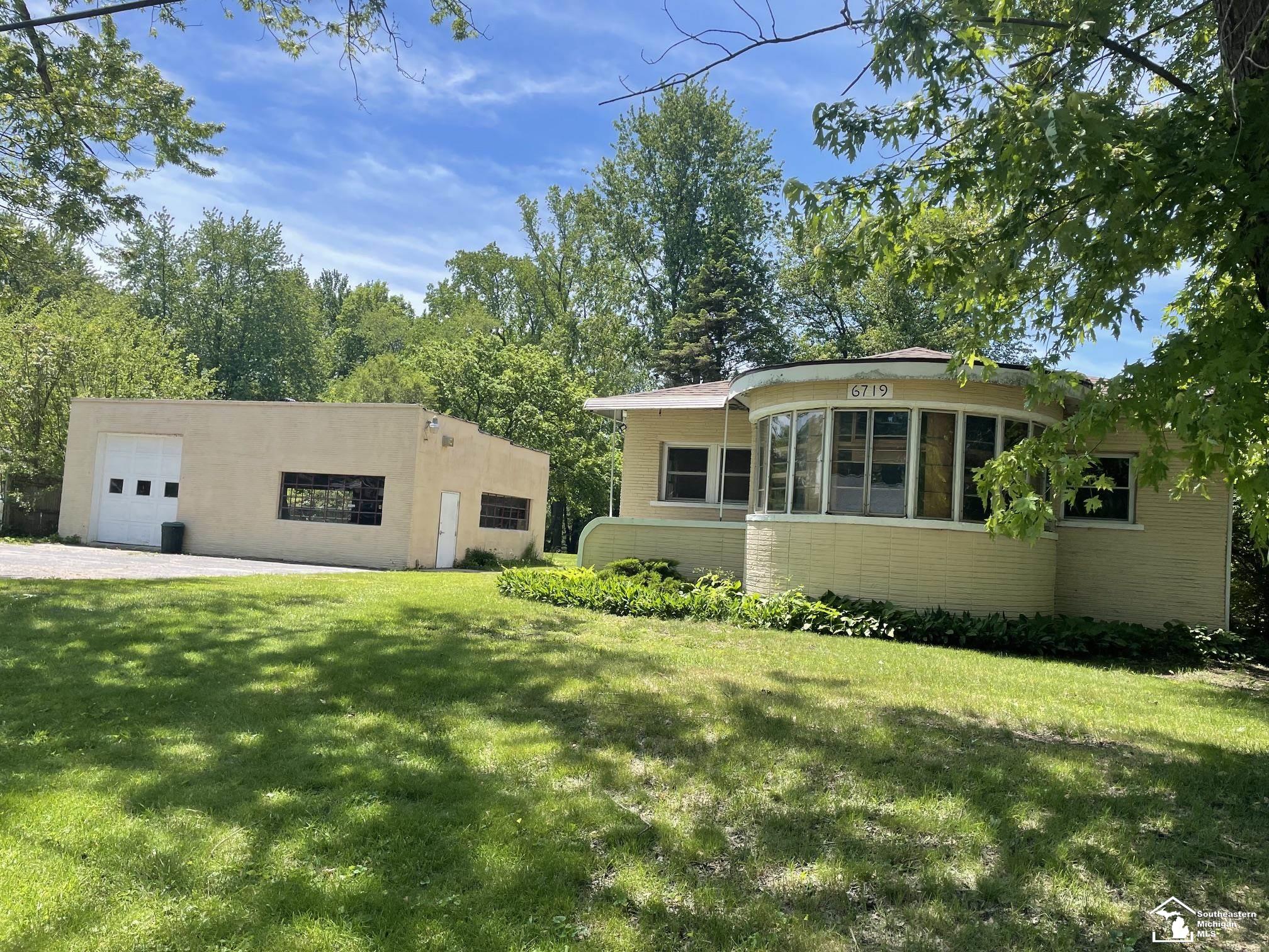 6719 Summerfield Road Property Photo 1
